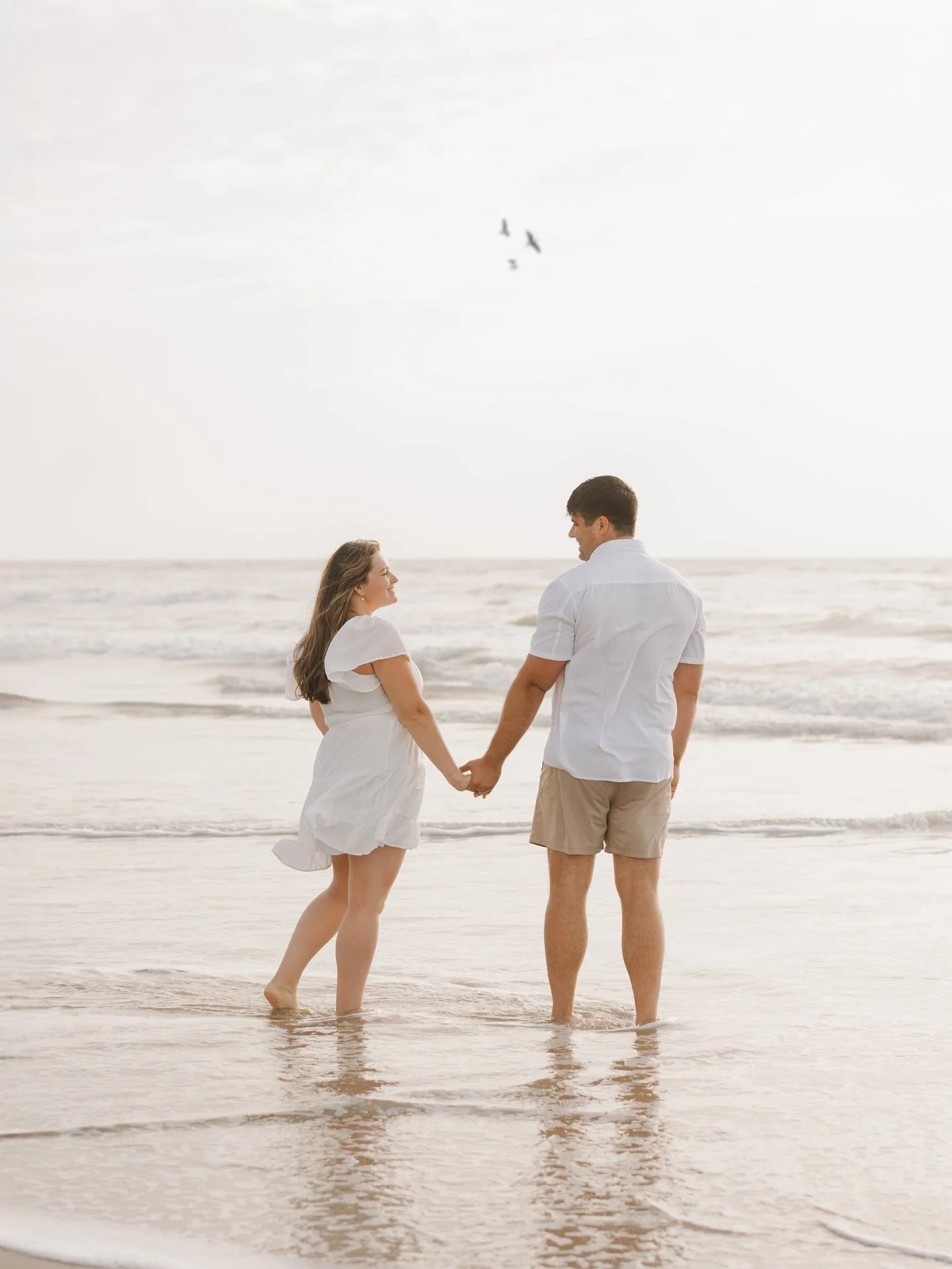 Sarah + Jed 🤍💍

🕊️ I spent this beautiful morning on the beach with these lovebirds this summer to capture their engagement. Their session was filled with smiles, laughter, and so much love! 🫶🏽

#southpadreisland #southpadreislandphotographer