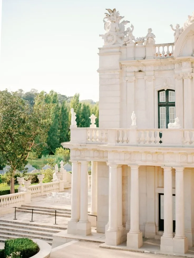 portugal-chateau-destination-wedding-venue.webp