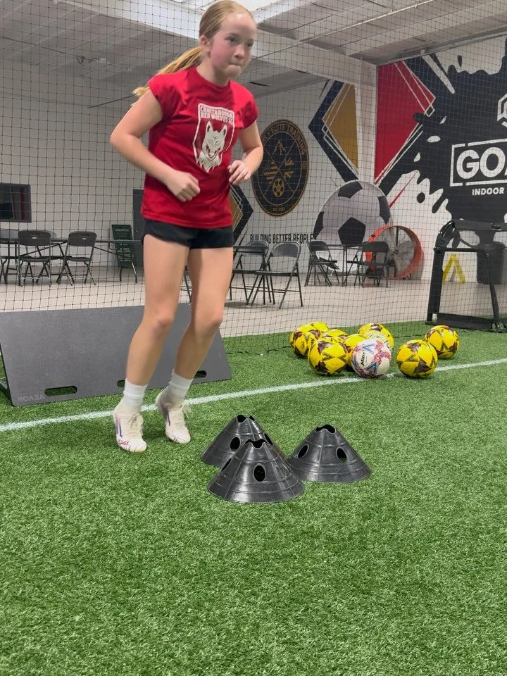 EASY TO TRANSLATE WARM UP DRILLS ✅

SAQ ➡️ BALL WORK 

CAN BE PROGRESSED &amp; REGRESSED ↕️

GIVE THEM A GO 🫡