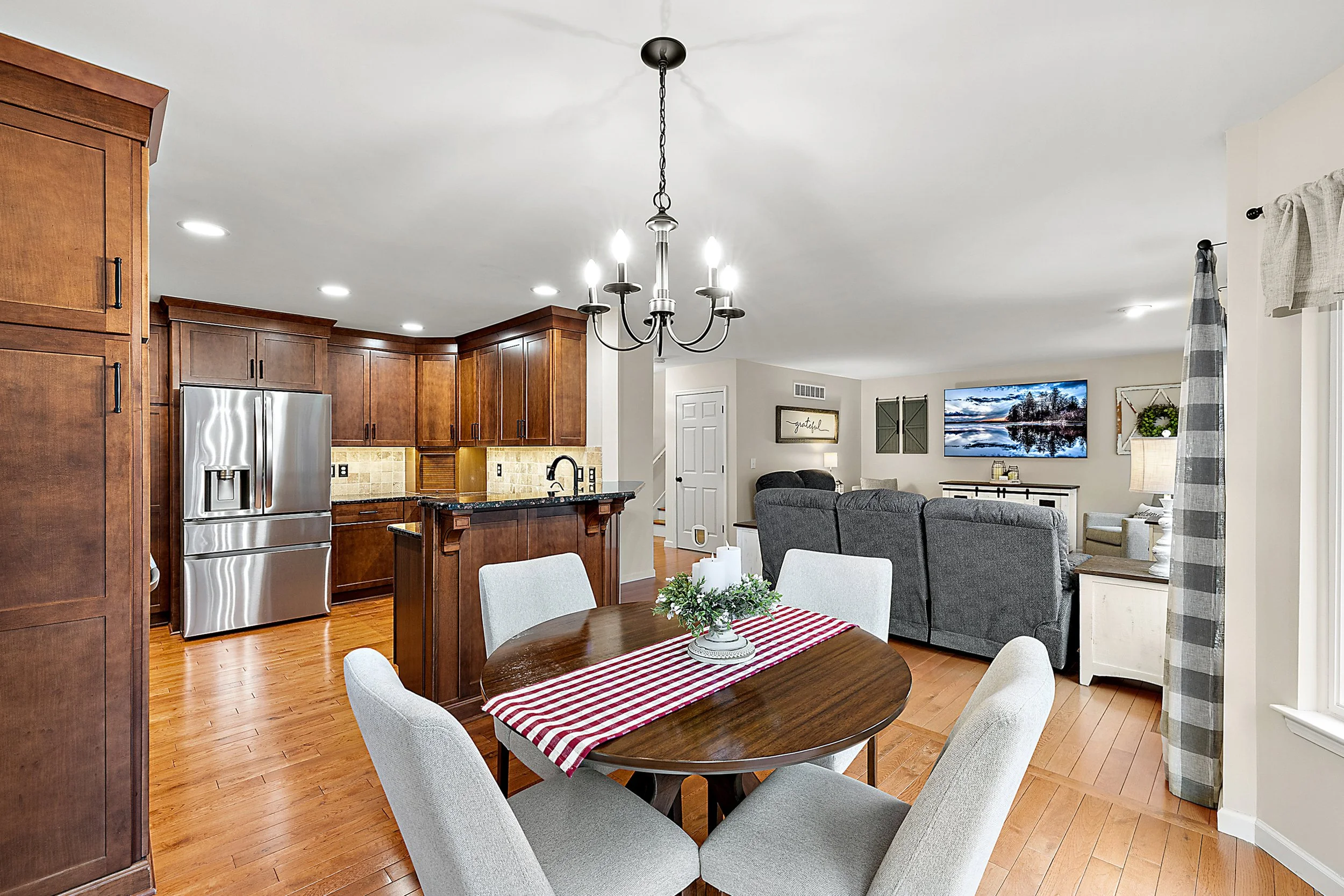 21-1369 Catherines-21.jpg