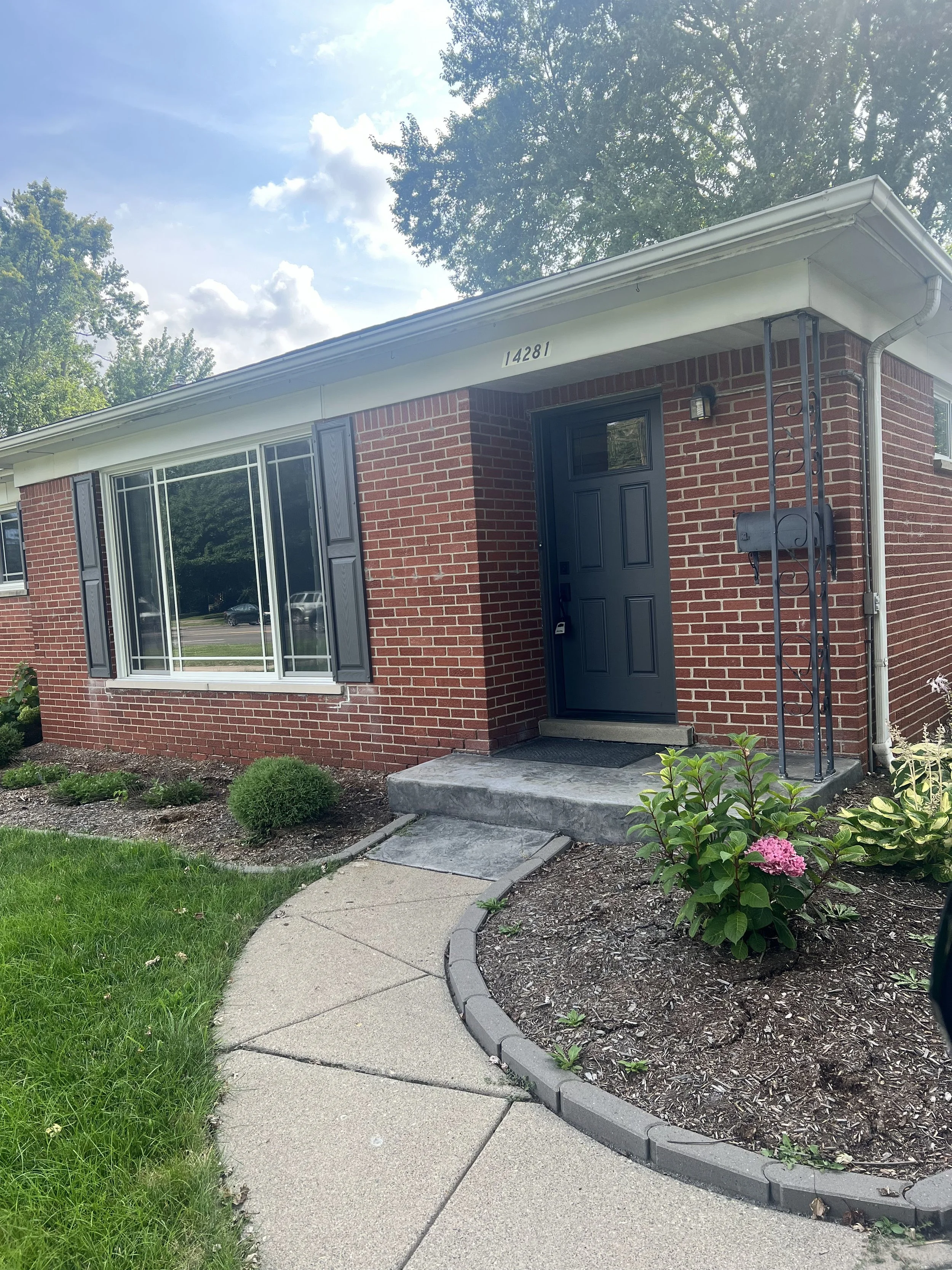 Old Rosedale Gardens historic homes in Livonia MI.png