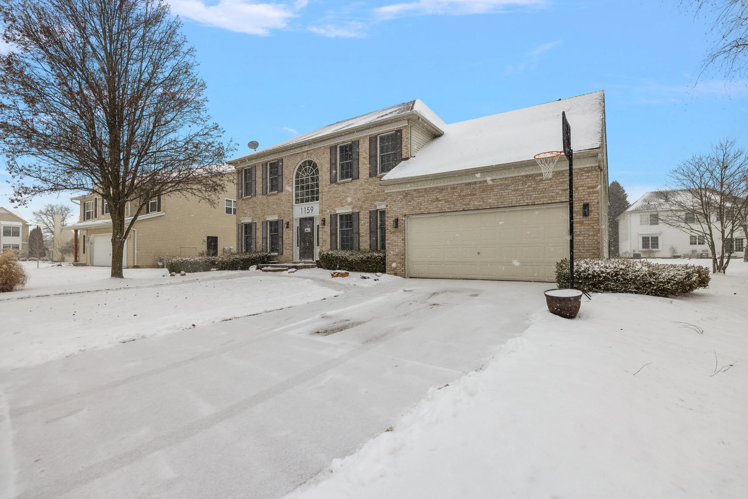 05-1159 Horseshoe-4.jpg