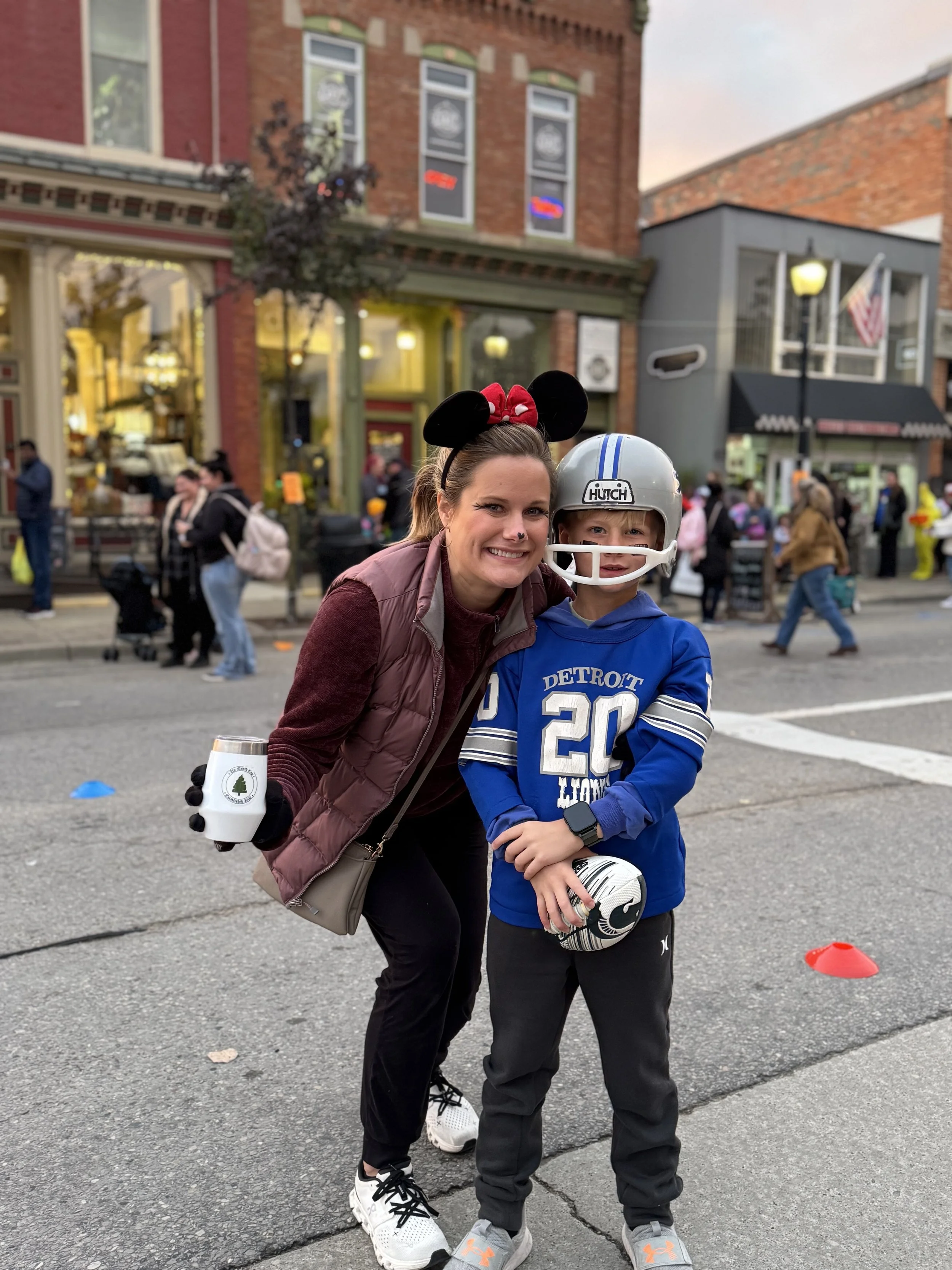 Downtown South Lyon Michigan street view with local shops and restaurants main street