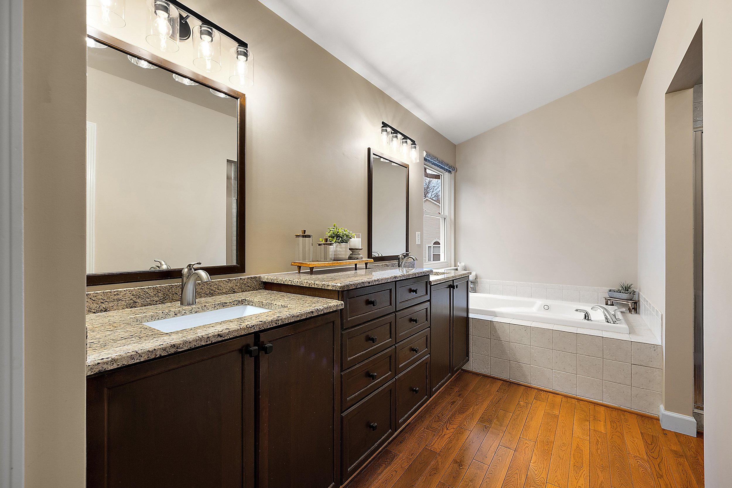 40-1369 Catherines-40.jpg