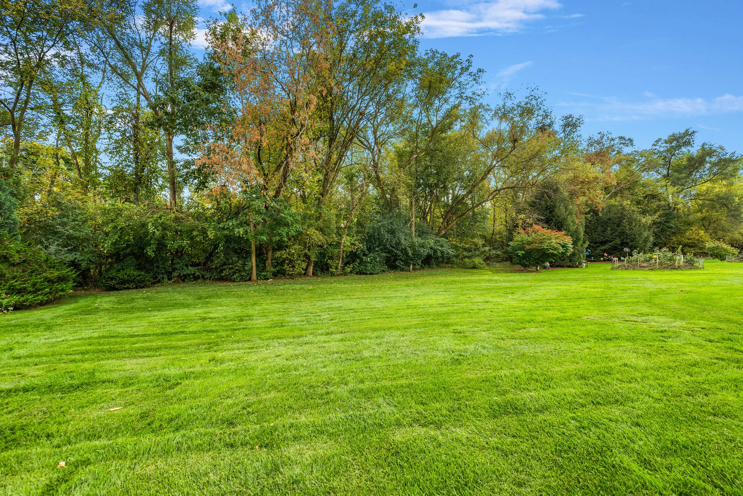 24-47651 Red Run Exterior-24.jpg