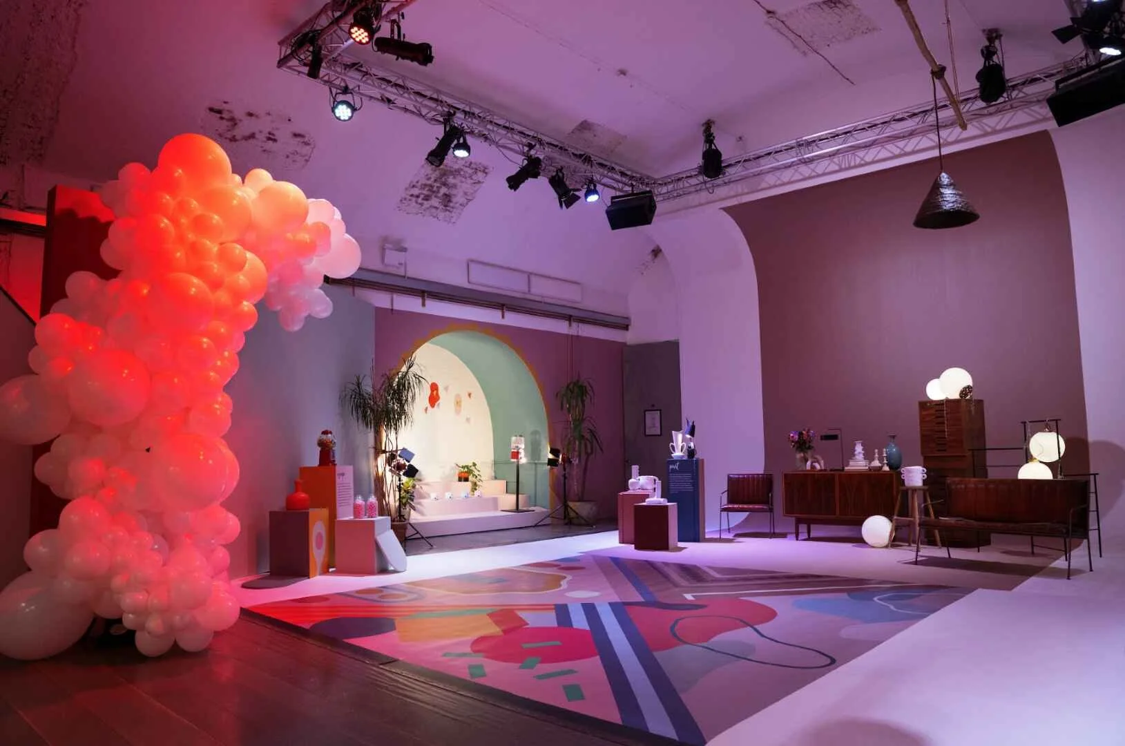 Crown Paints (1).jpg