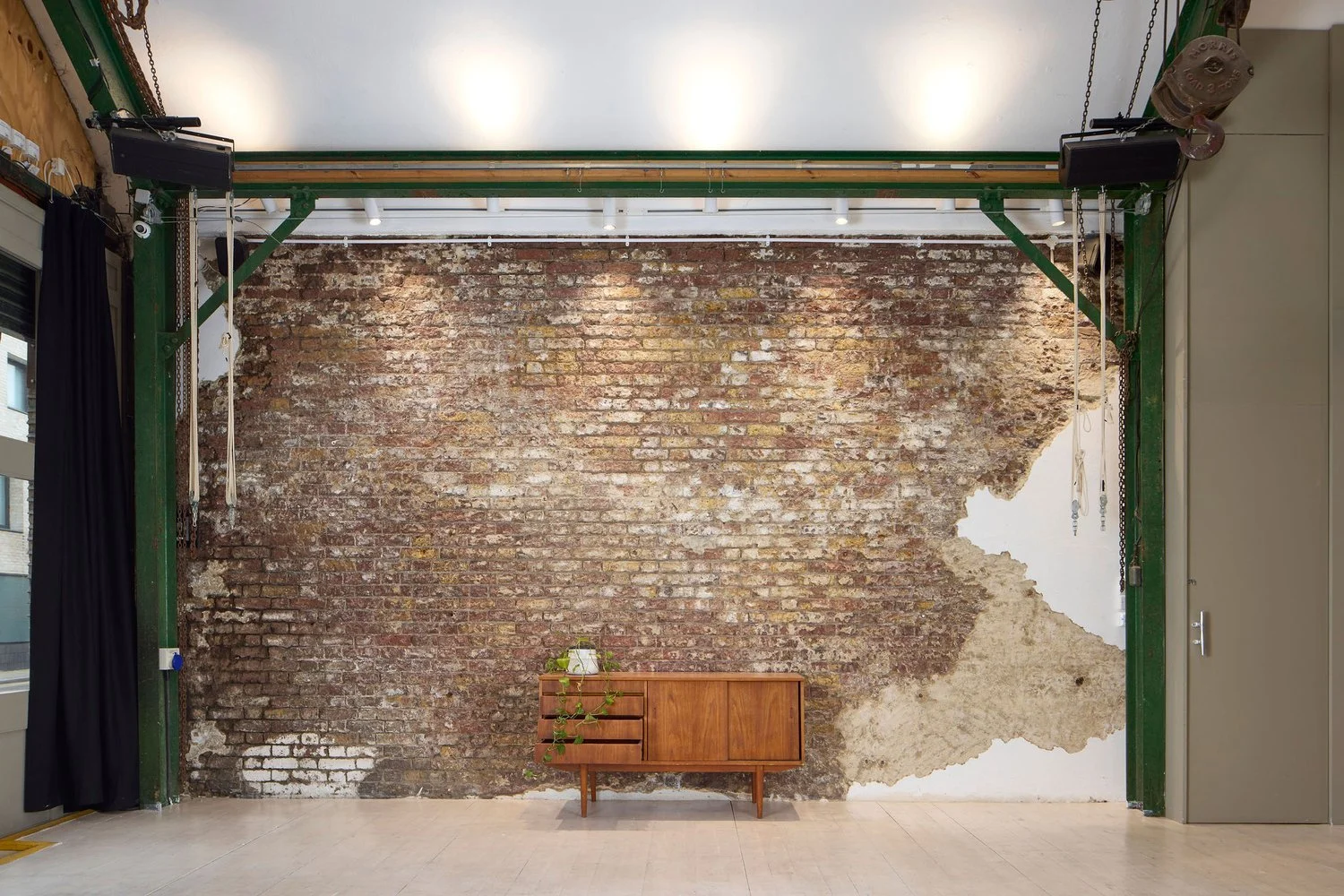 FTWR Studio 3 (5).jpg