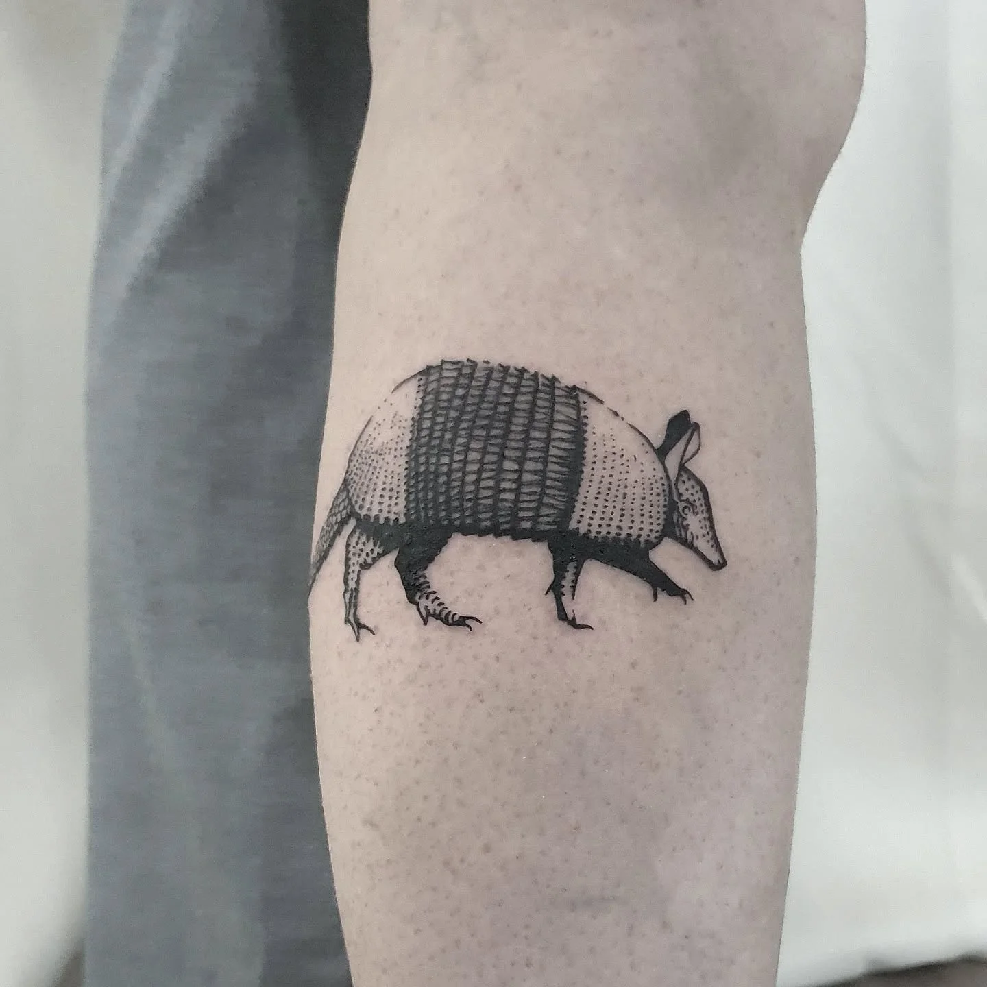 Merci Aline 💌

#tatouage #tatouages #tatouagesnoirblanc  #tattoo #tattoos #blacktattoo #blacktattoos #encre #ink #blackink #blackart #onlyblackart #blackwork #blackworkersubmission #encr&eacute;s #swisstattoo #lagribouilletattoo #geneva #geneve #gen