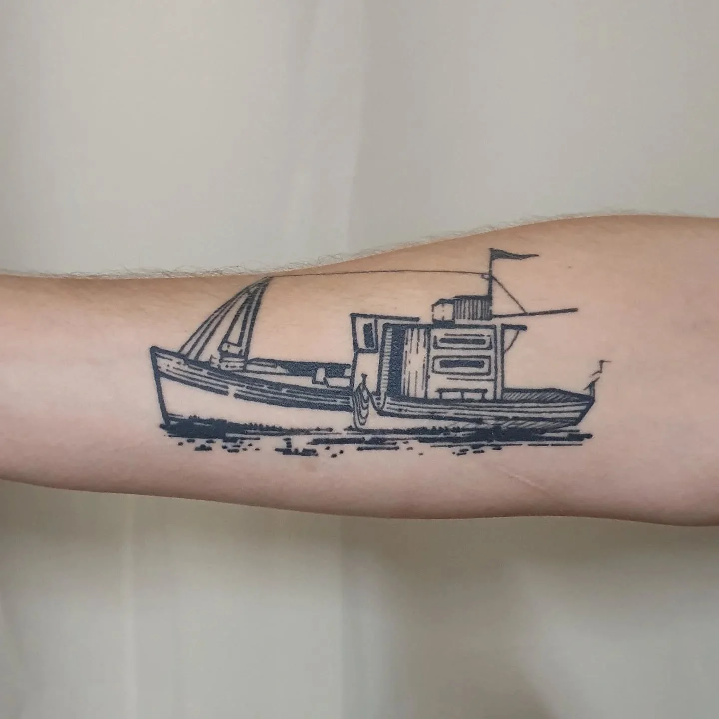 Cicatris&eacute; ✨️

#tatouage #tatouages #tatouagesnoirblanc  #tattoo #tattoos #blacktattoo #blacktattoos #encre #ink #blackink #blackart #onlyblackart #blackwork #blackworkersubmission #encr&eacute;s #swisstattoo #lagribouilletattoo #geneva #geneve