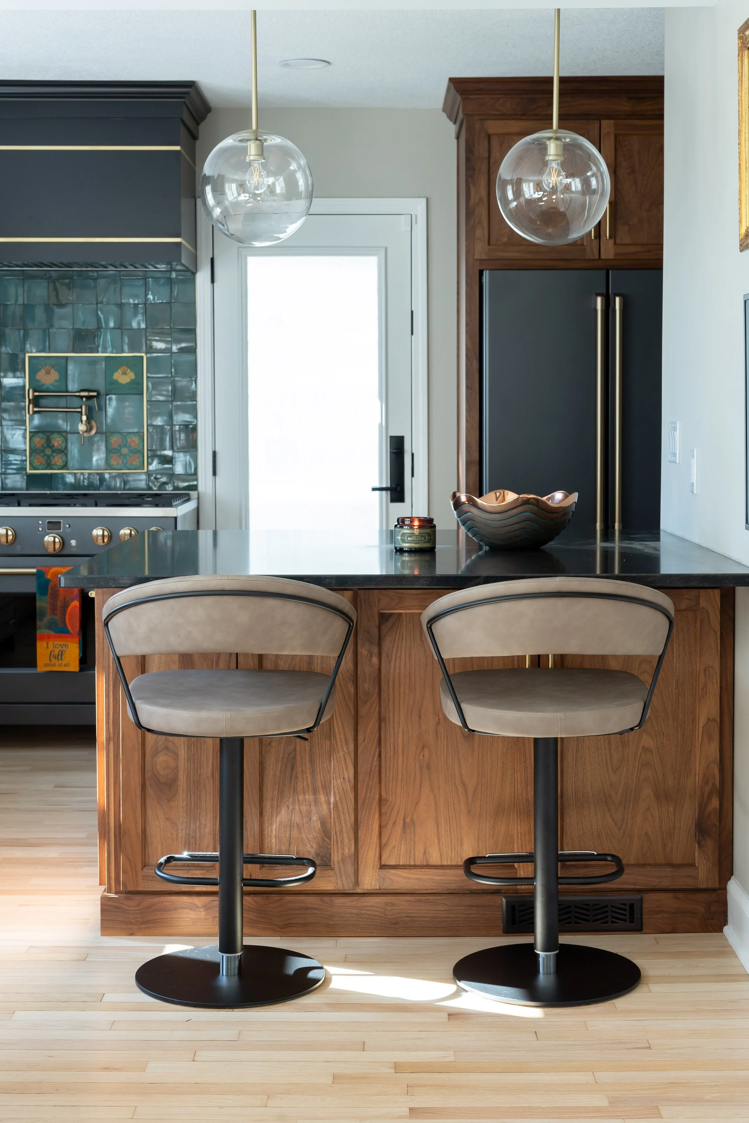 Transitional Kitchen With Eclectic Decorative Accents Kitchen Remodel by Counter Craft LLC project photo 2
