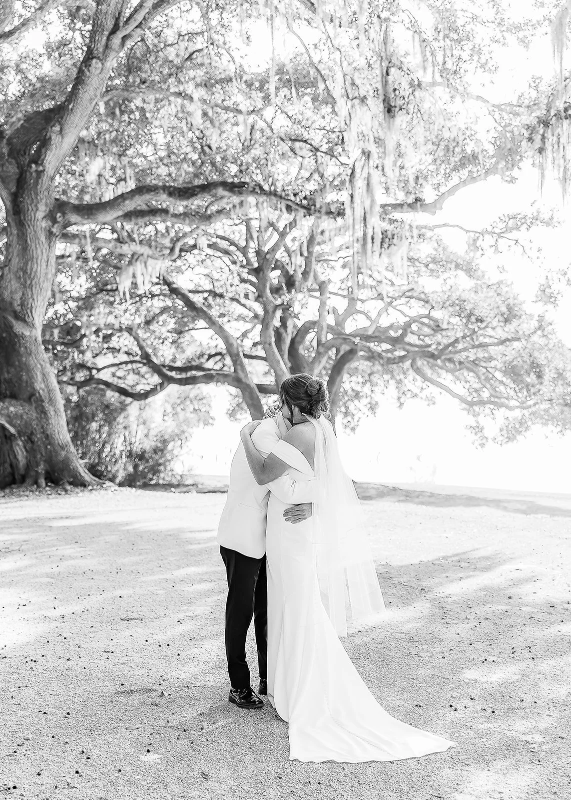 Final_Wedding_MadisonParker_BGPortraitsFL_BW-4.jpg