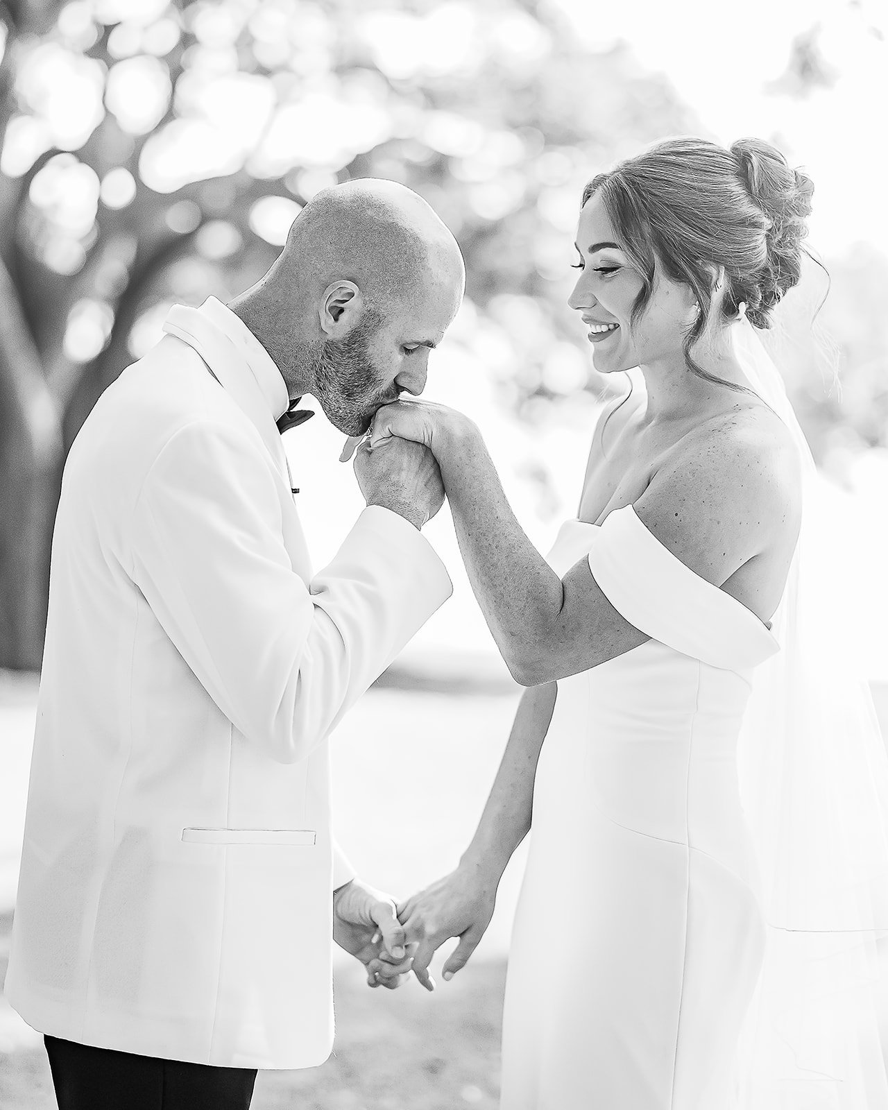 Final_Wedding_MadisonParker_BGPortraitsFL_BW-23.jpg