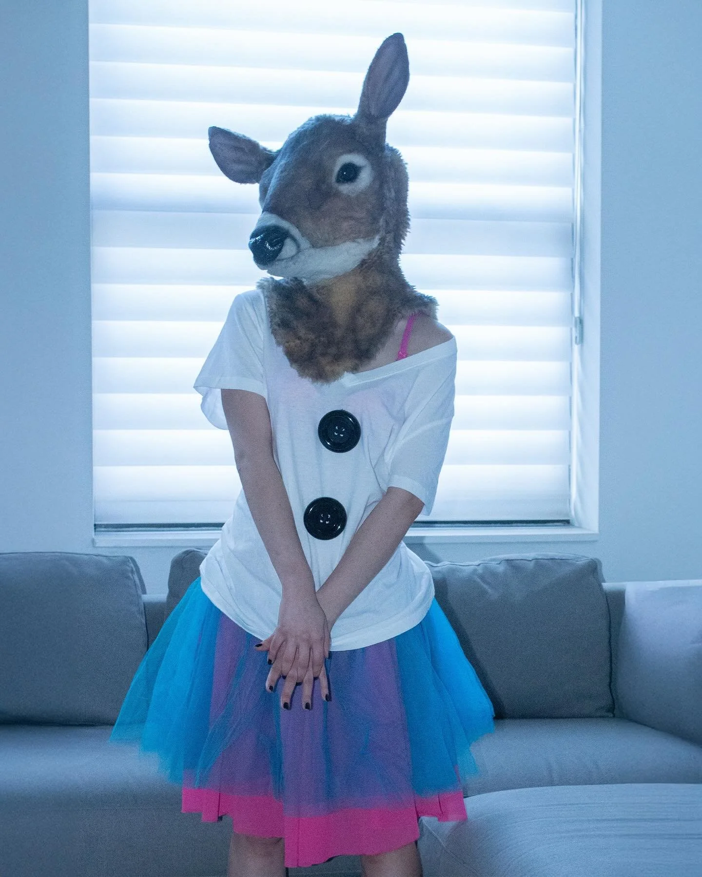 @doecaine in B.R.👗📖🎧🎶🎶🎶By @otyis ❤️