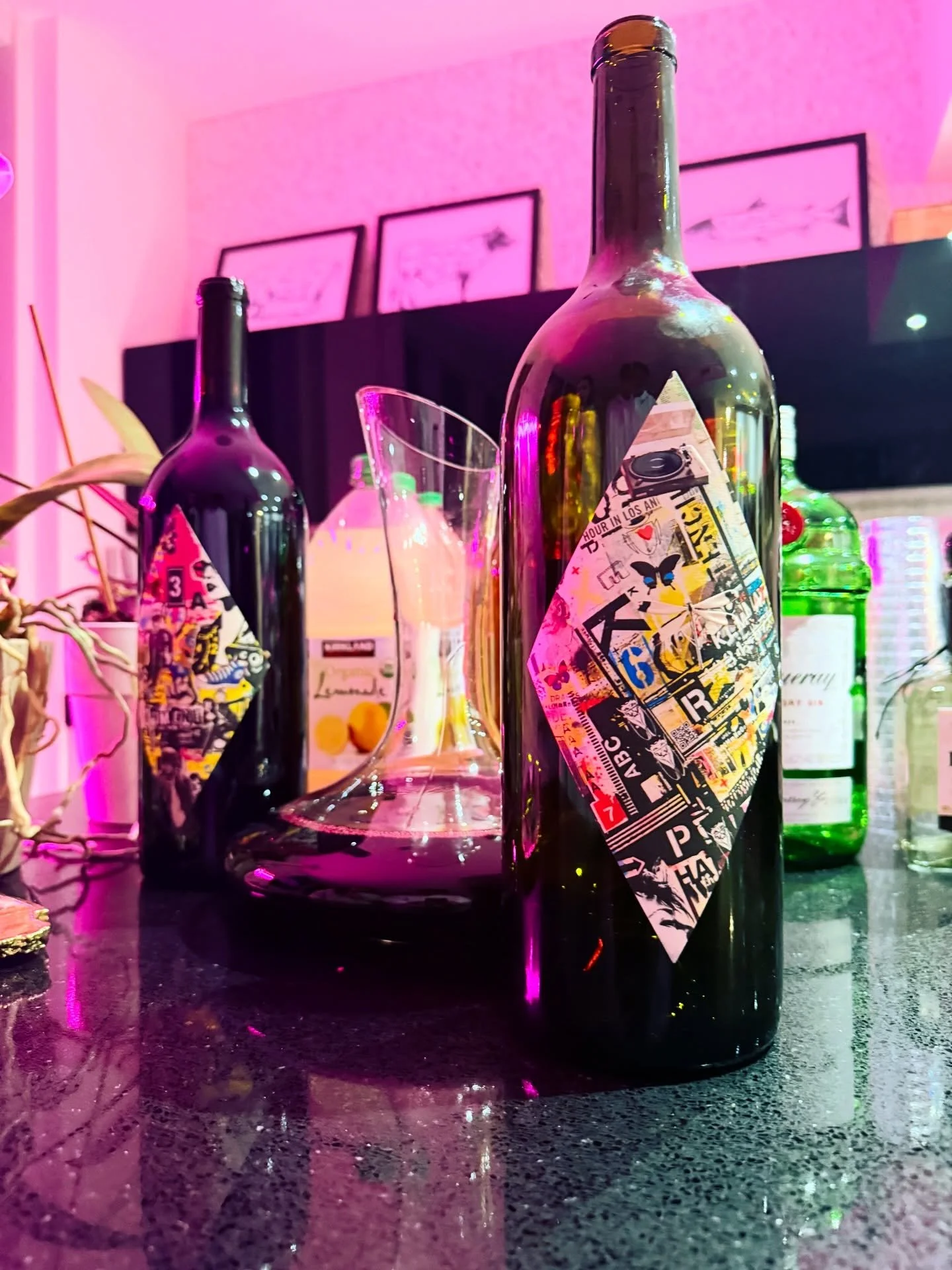 Spinning plates. Vice Versa. 🍷
Balance in glass.
Power held in restraint. 
Precise, composed, and built to endure.

P.S.
EN MAG. BC MAGS SHOW YOU CARE.