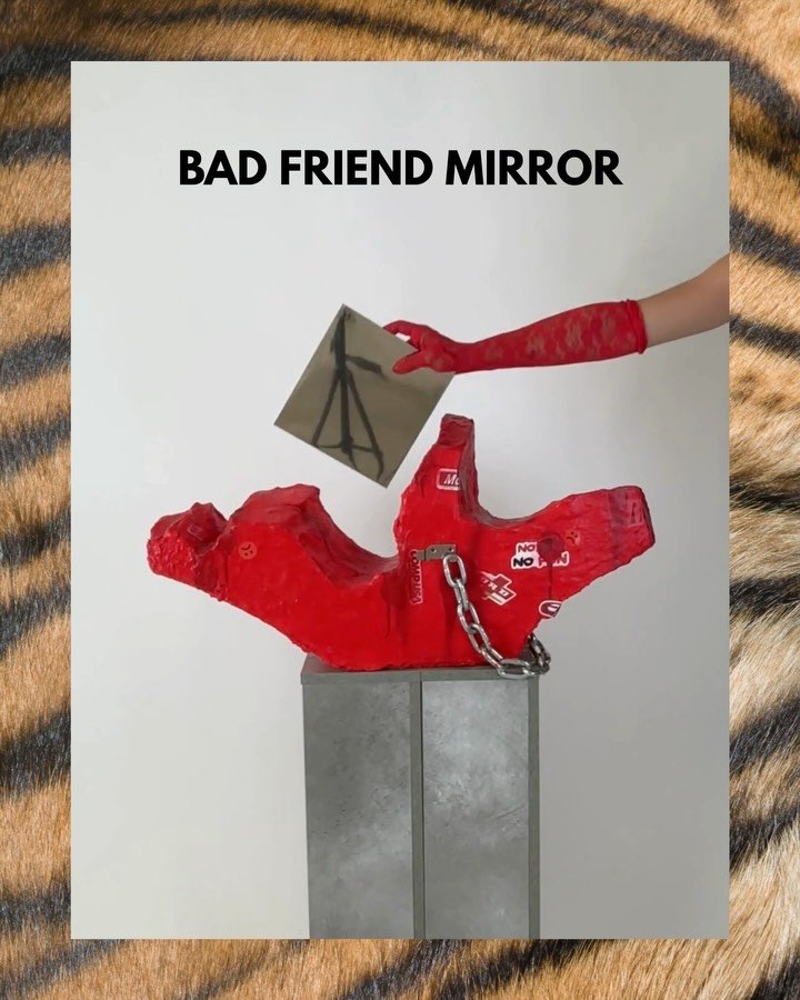 🍒✦ bad friend mirror ✦ 🍒
.
our trashy party girl with portable mirror + chain⛓️
.
.
.
.
.
#hostilehomeware #badfriend #handmadecollectibles #oneofone #reddecor #altdecor #tattooedartwork #chainsandtattoos #modulardecor #sculpturemirror #interactive