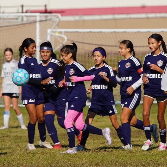 All smiles from these girls after another great performance! 😄💙⚽️ Love the energy, teamwork, and spirit they bring every time they step on the field! 💪🔥

#TexasPremierSC #TPSC #GirlsSoccer #TeamSpirit #SoccerLife #HoustonSoccer #YouthSoccer #Prem