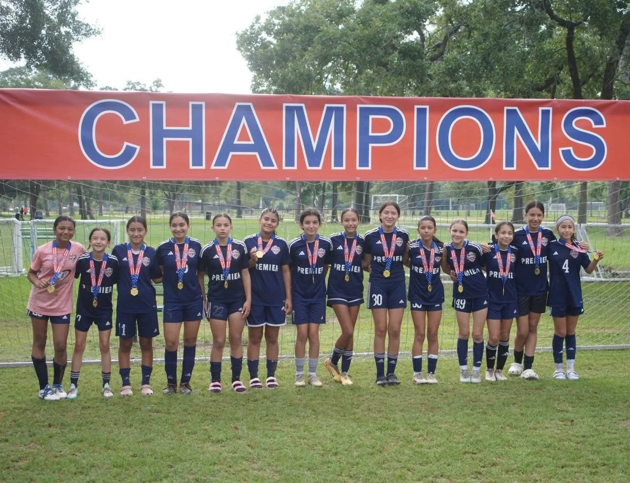 CHAMPIONS! 🎉 13G Navy grab the championship and made a statement all weekend! Wins of 2-1, 2-0 and 4-0 in the finals! Proud of these girls, well deserved 🥳⚽️🎉