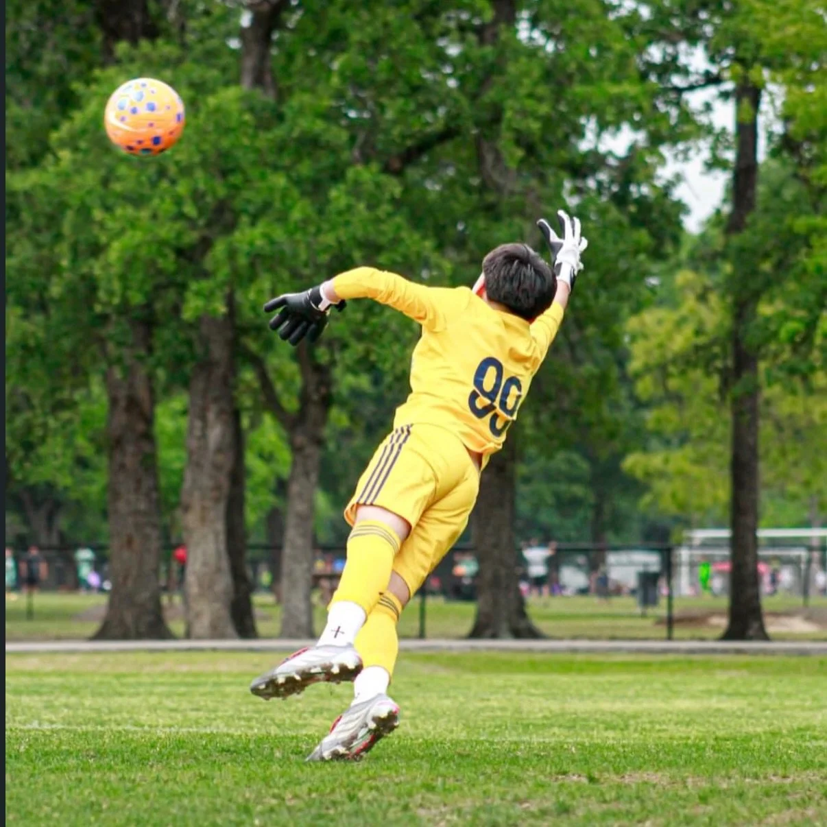 Built for moments like this 💥🧤⚽
#premierfamily #premier #htx #usyouthsoccer #youthdevelopement