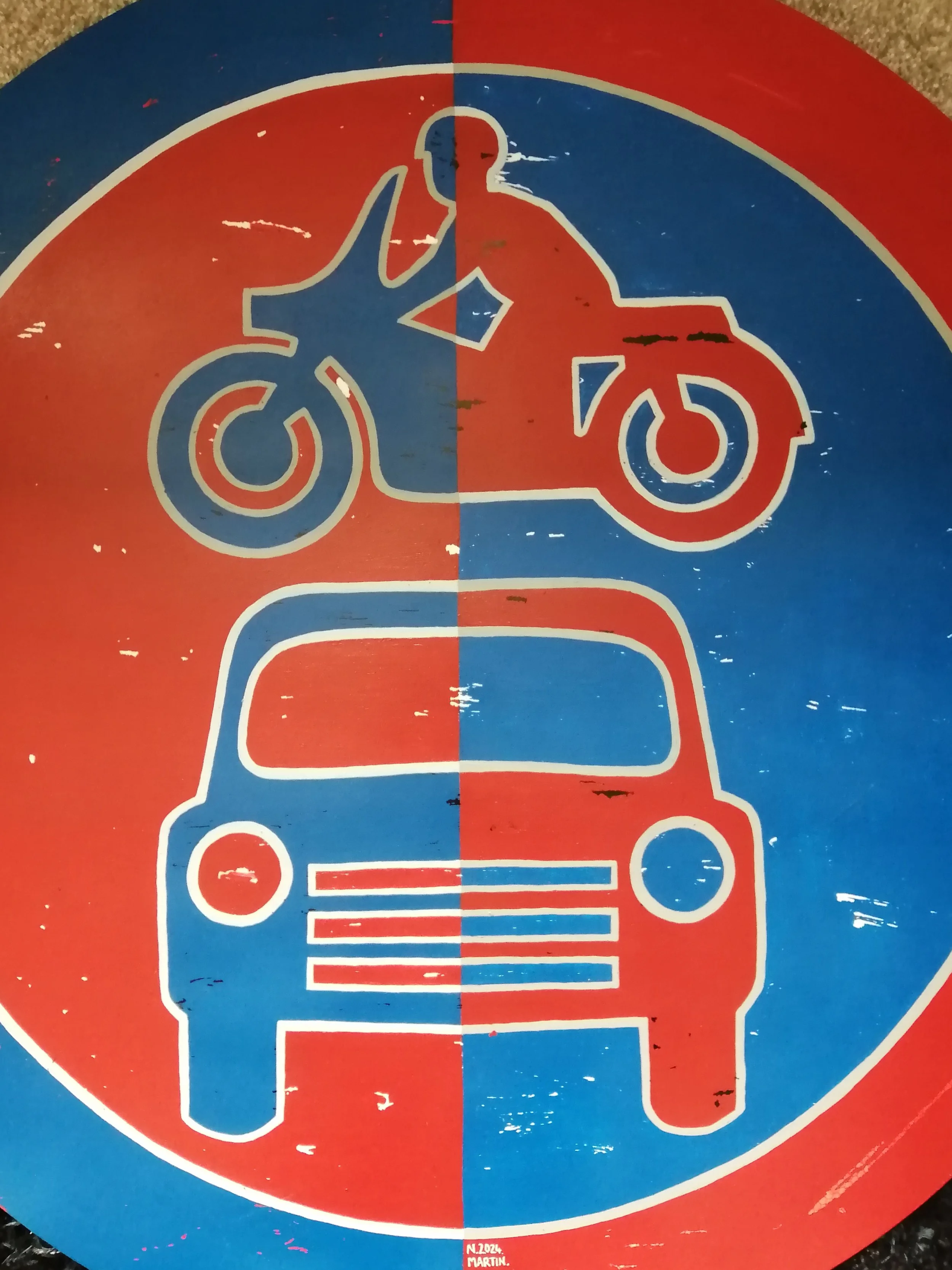 close-up-no-motor-vehicles-sign.jpg