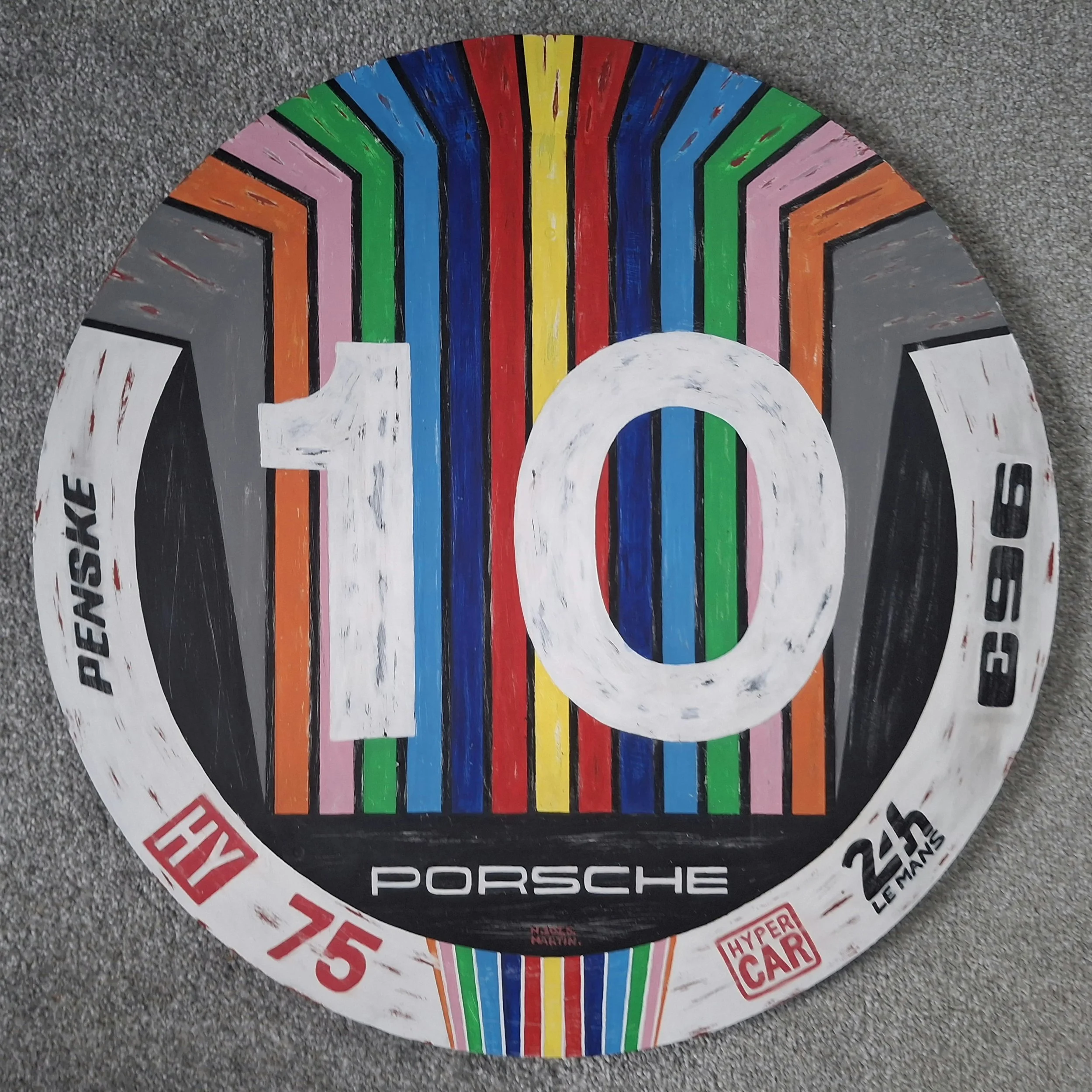 "10" mph speed limit sign, re-imagined in Penske Motorsport Porsche 963 colours. 60cm round