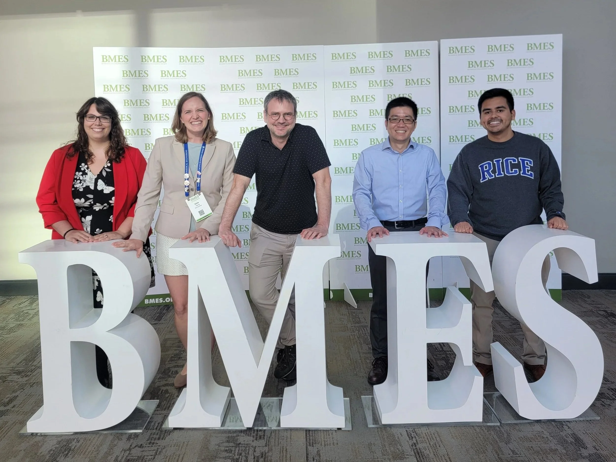 BMES 2025 with some current and alumni lab members
