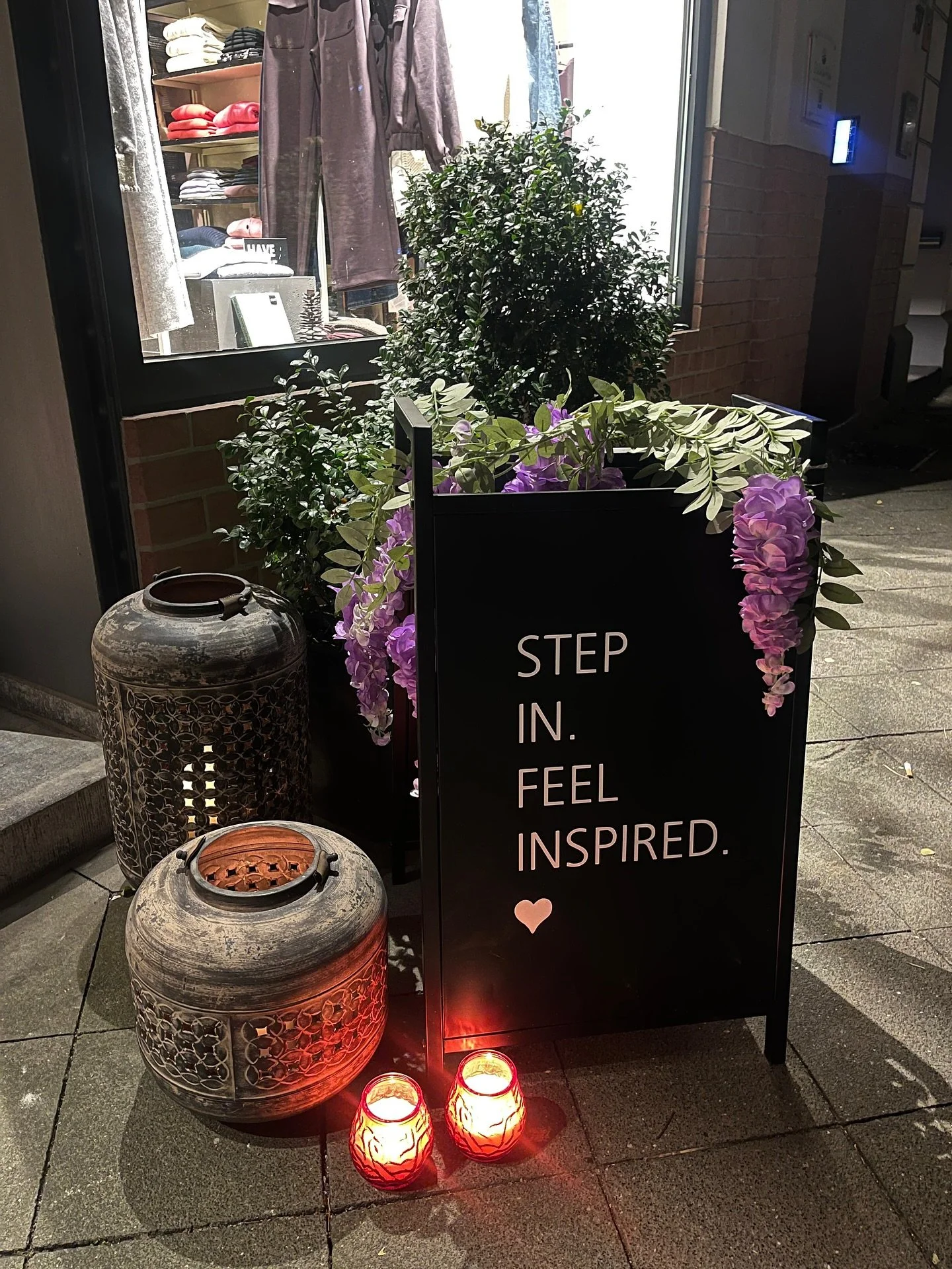 November Mood

#vibes #november #shop #tannenstra&szlig;e #duesseldorf #candlelover