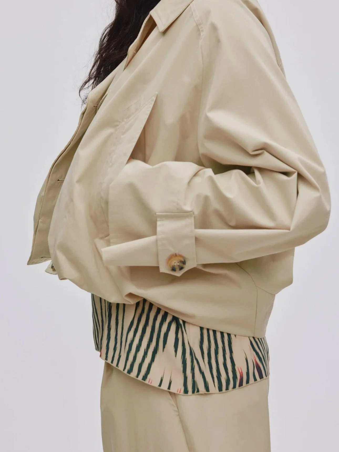 Minimal vibes, maximal Wirkung ✨
Liebe diesen leichten Layer-Look 🤍

#ootd #outfitinspo #minimalstyle #beigeaesthetic #effortlessstyle layering fashionvibes cleanlook styleinspo neutraltones