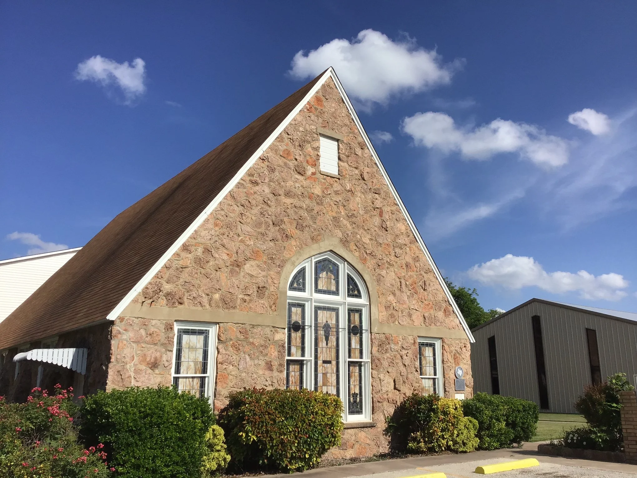 "We are totally pleased with the work that has been accomplished on our windows here.  I would recommend highly recommend them for any such project in the future."  Pete F, TX