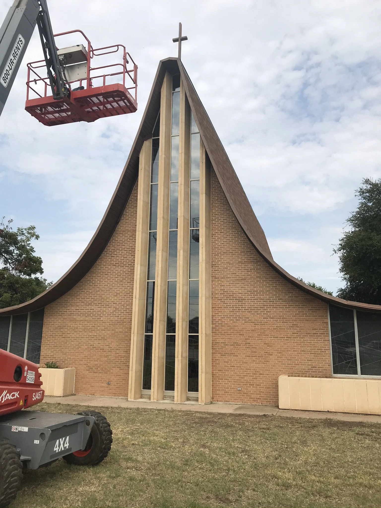 "It was a very professional experience. All our questions were answered adequately and we really enjoyed the working relationship working with the crew."  Jackie C, TX