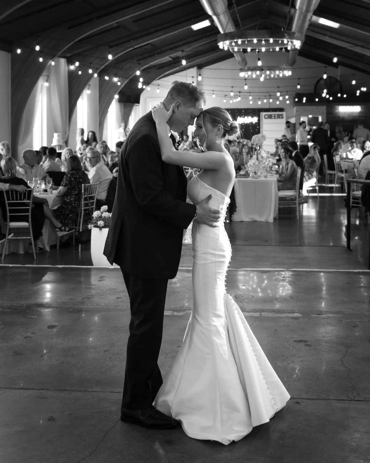 Whenever I visit The Martin, I see a day that feels like ✨this✨

I got to go out to visit my friends at The Martin last night and OMG they have some super cool announcements coming to the public very very soon! As well as some visual upgrades to the 