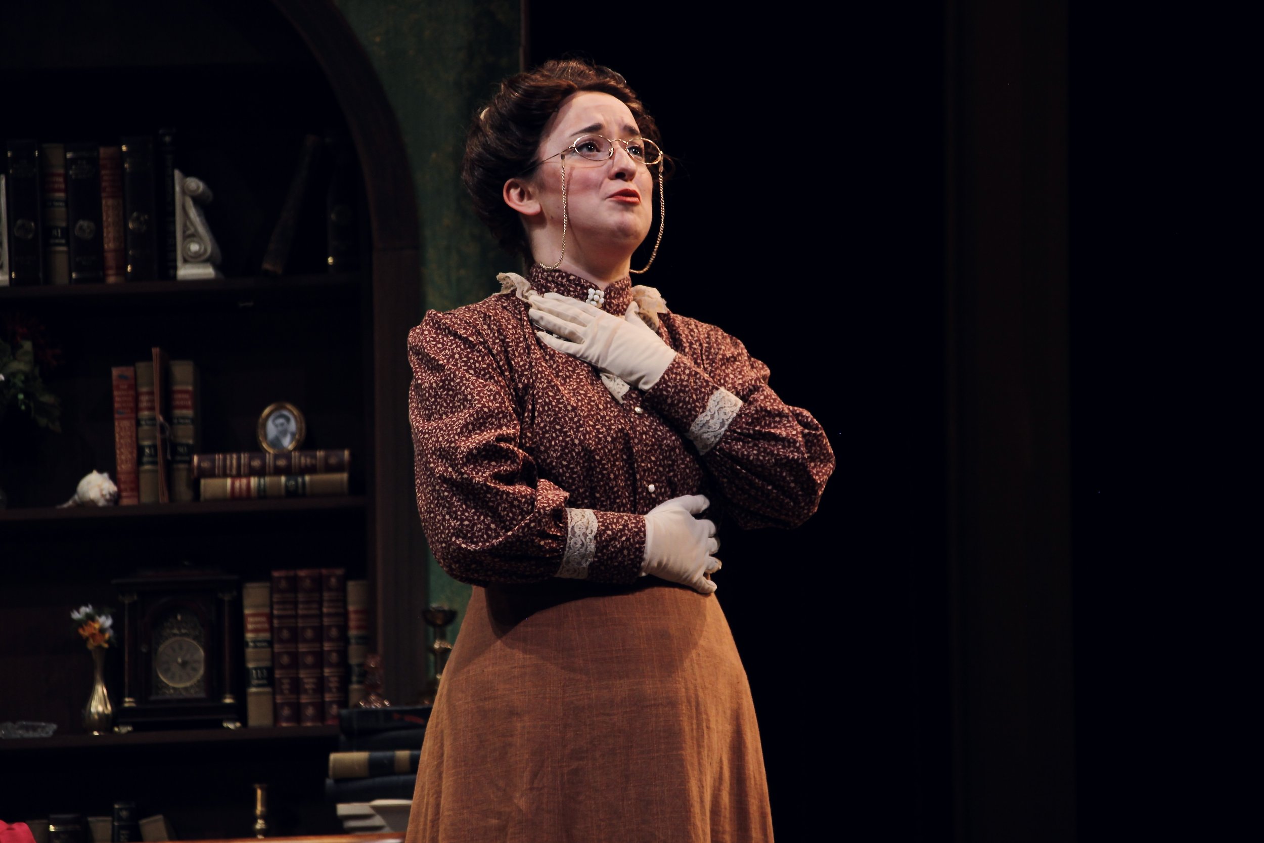[ The Importance of Being Earnest ] 


Photos By: Reyna Fleck-Perez, Caitlin Quinn, and Morgan Ryals.
Director: Rebecca Katz Harwood.

Scenic Design: Curtis Phillips.

Assistant Scenic Design: Sheridan Cornett & Emma Wylie.

Costume Design: Jennika B