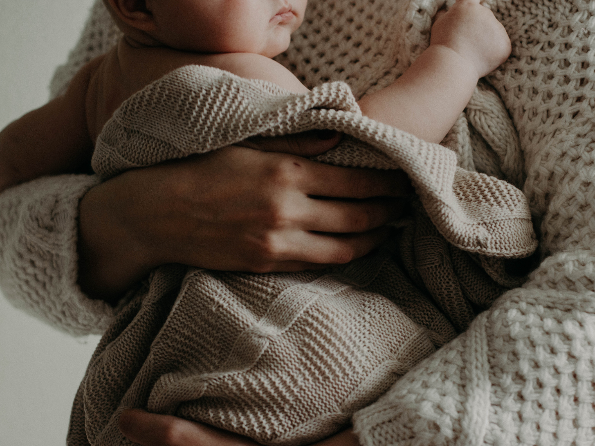 Nutritionniste en consultation accompagnant des clients vers de meilleures habitudes alimentaires