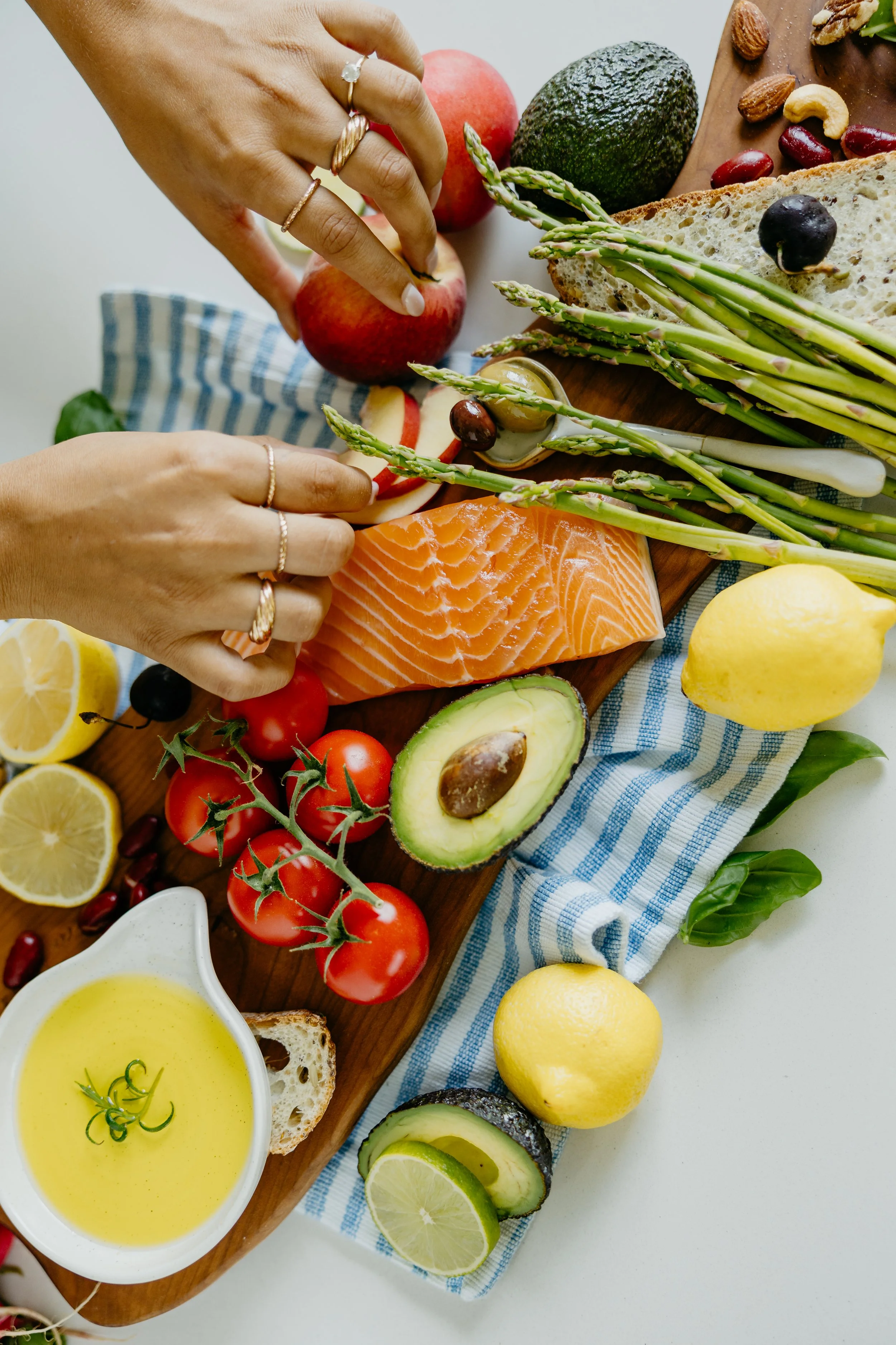 Alimentation équilibrée de type méditerranéen favorisant une perte de poids durable