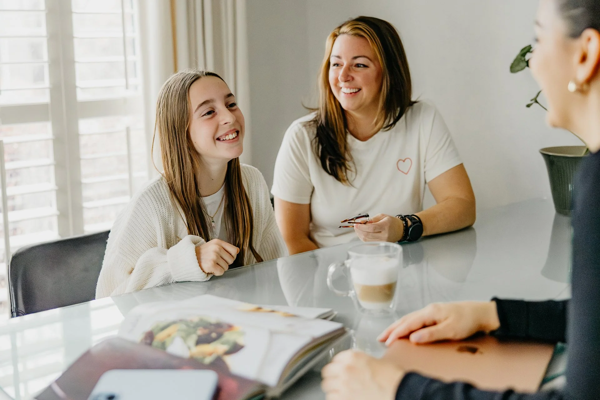 Nutritionniste en consultation offrant un suivi en nutrition personnalisé à Repentigny