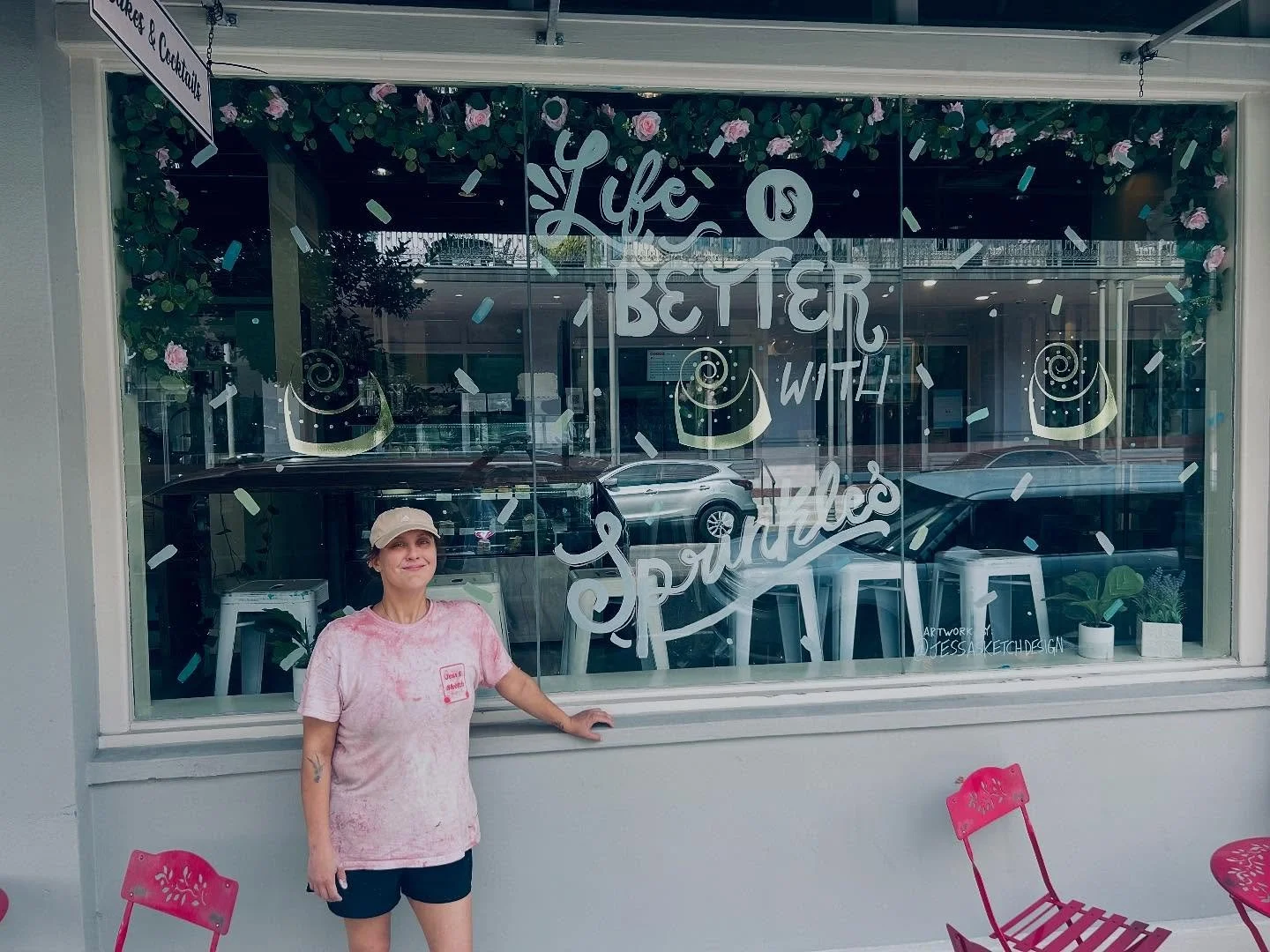 Can confirm &mdash; life IS, in fact, better with sprinkles! 💕✨🍩🧁 If you&rsquo;re looking for a tasty treat, coffee, or caf&eacute;-style breakfast/lunch while in the CBD, be sure to visit our friends @bittersweetnola! 

#windowpainting #artist #m