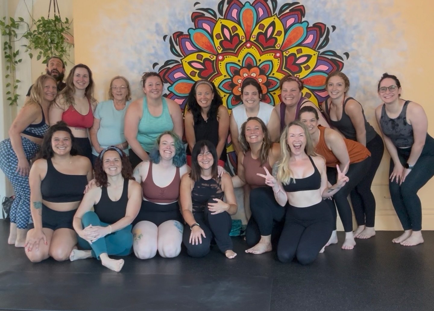 The Primal Flow Tour in PA was AMAZING! Thank you to all the Yogis who joined us for this special class this morning, and thank you so much to @ambur.waves.yoga.sound.mvmt for sharing your amazing space with us!

Keep your eyes open, Yogis!! More cit