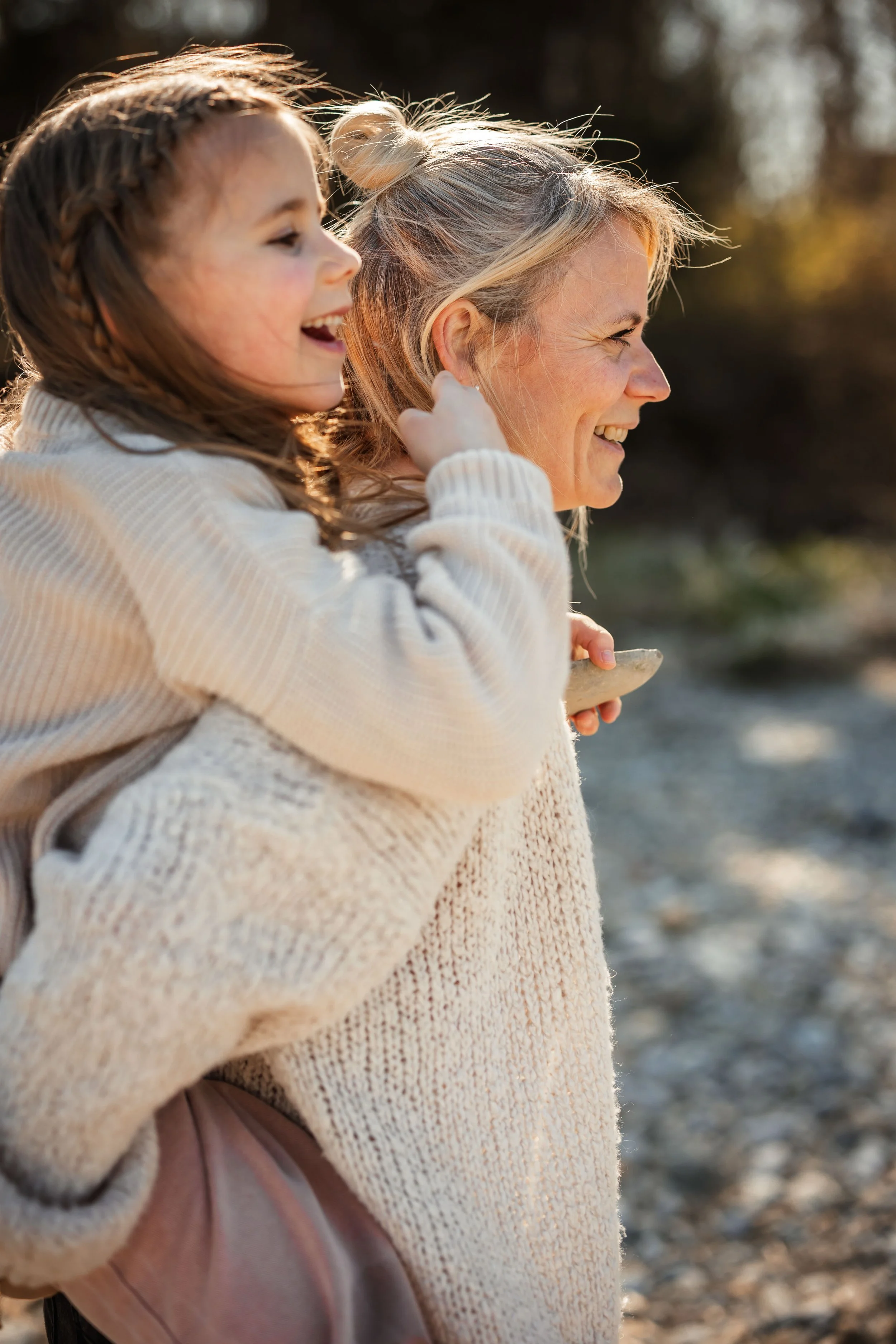 DeborahHitz-Mutterschaft-outdoor-motherhood-homestory-5.jpg