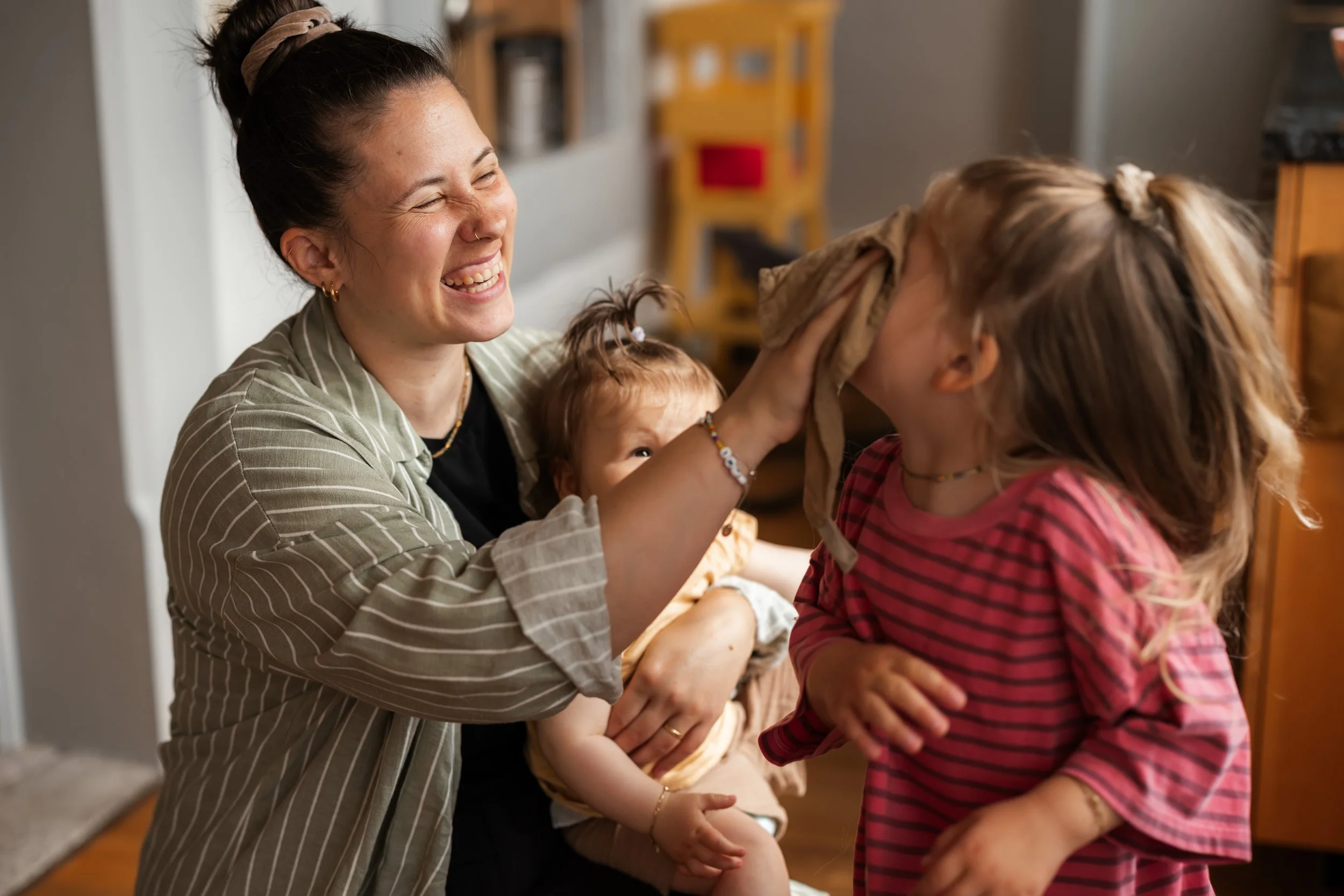 DeborahHitz-Motherhood-Homestory-Familienfotografie-26338.jpg