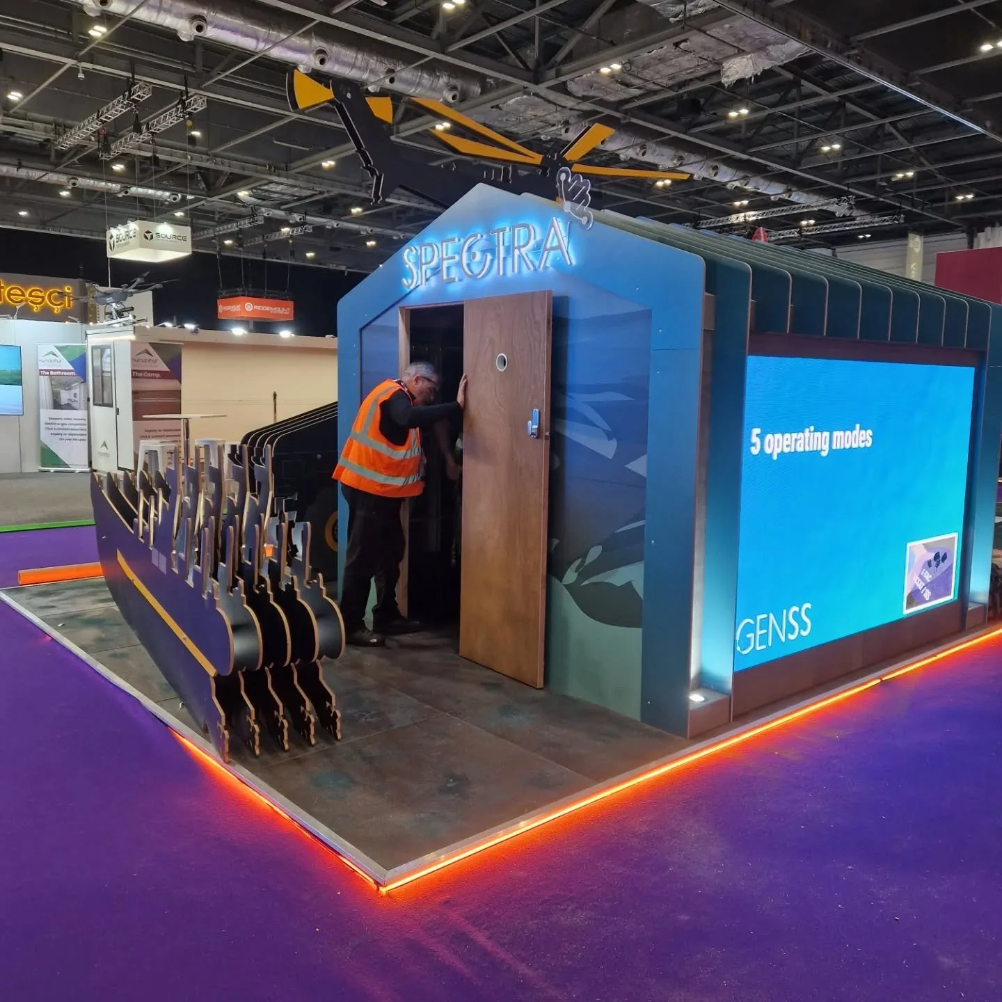 DSEI job two. 

For the project i did Build, finishing, logistics and electrical

#set #setconstruction #carpentry #design #setdesign #setbulding #theatre #backstage #scenicconstruction #scenicart