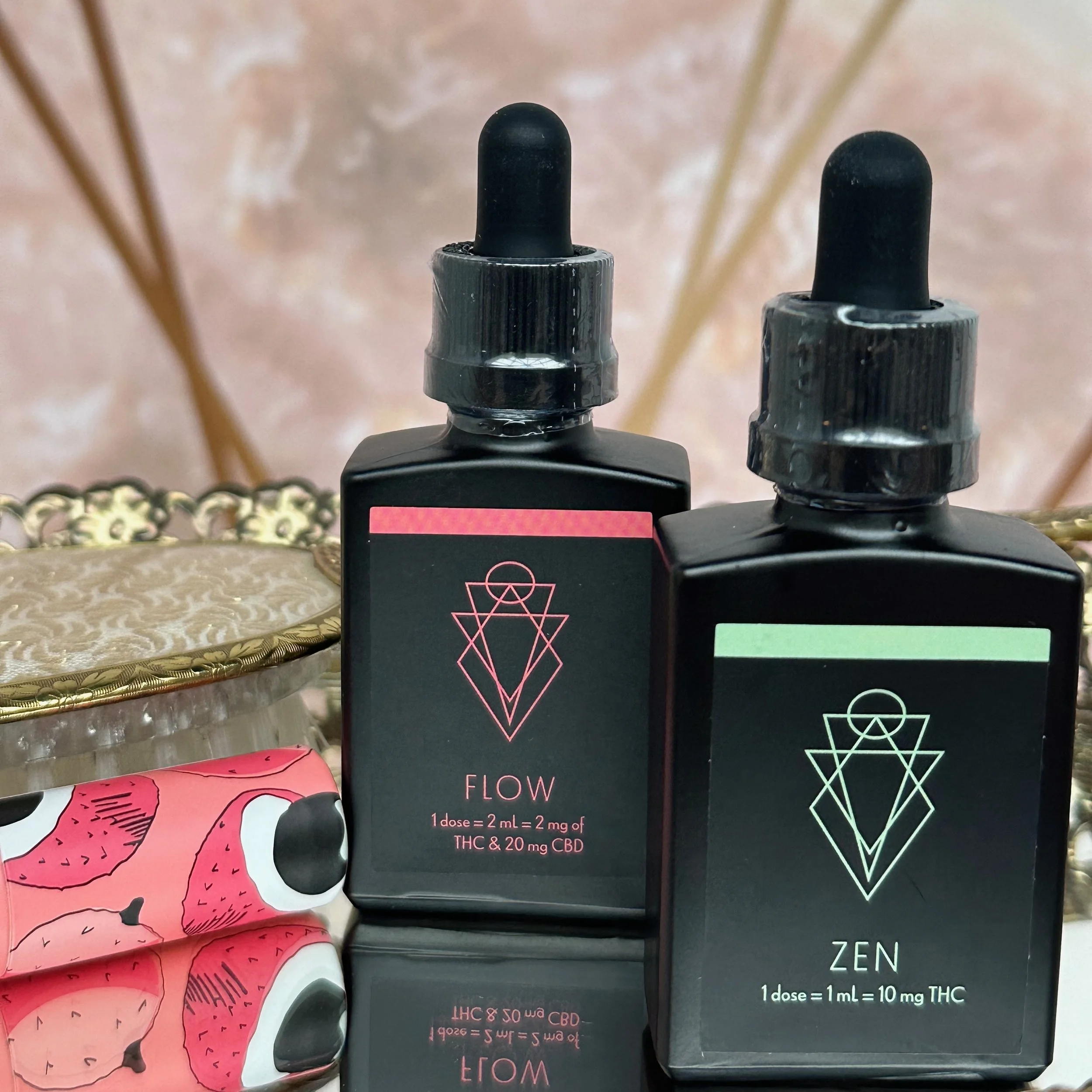love-oui'd-bristol-extracts-thc-cannabis-tincture-flow-zen-.jpeg