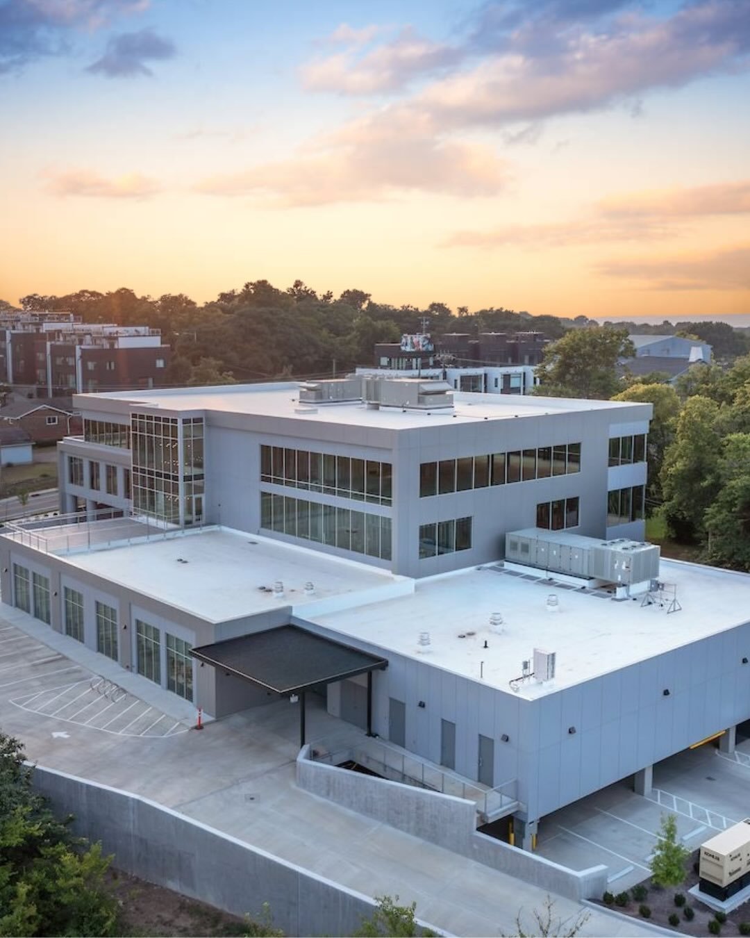 For Lease: 500 28th Avenue North | 43,045 SF Three Story Medical Office Building 🩺

500 28th Avenue North is a premier medical office destination positioned near the intersection of Charlotte Pike and 28th Avenue, within Nashville&rsquo;s Midtown Me