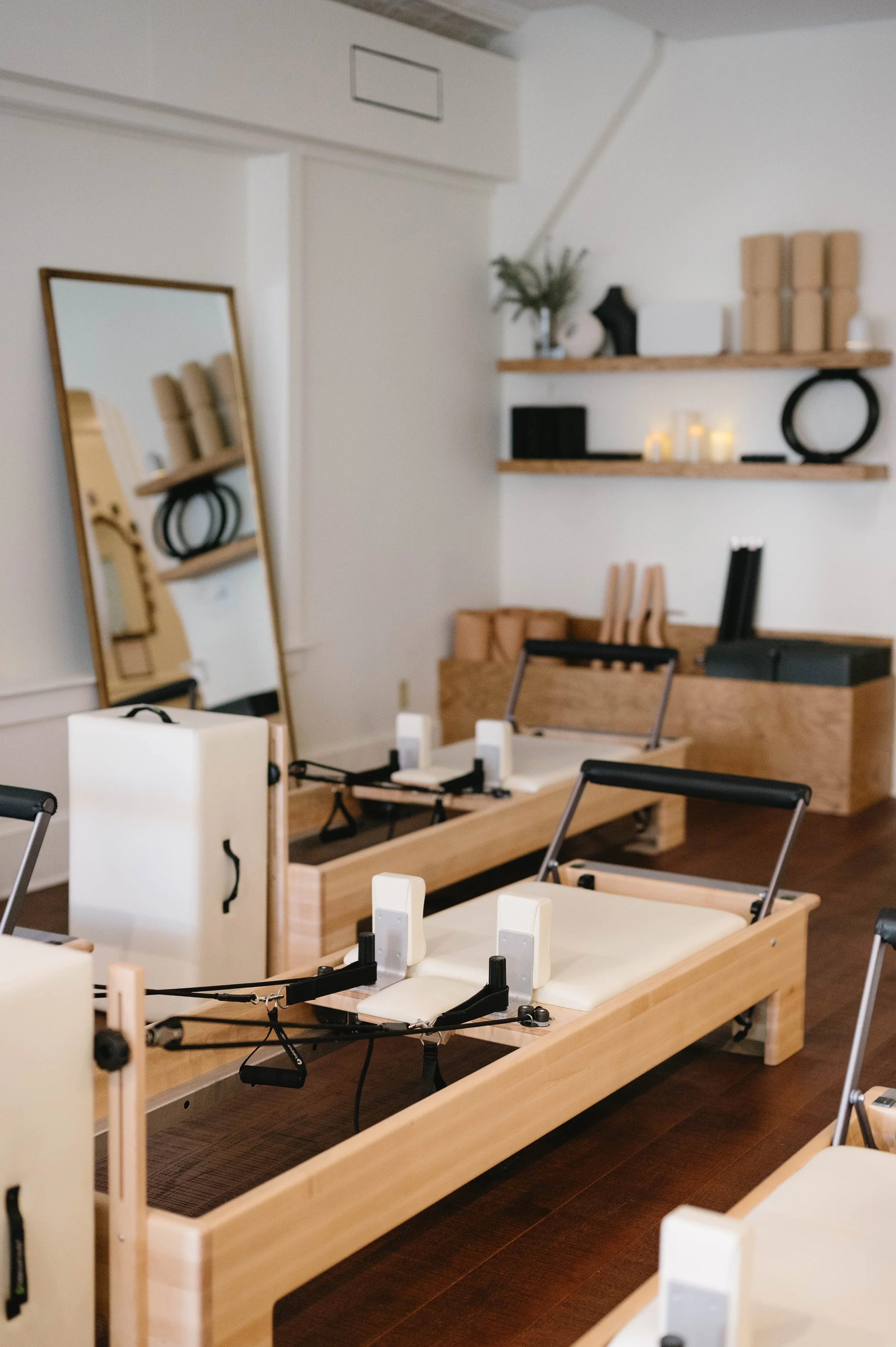 Aesthetic Pilates Studio located in Frederick, Maryland. Balanced Body Studio reformer.