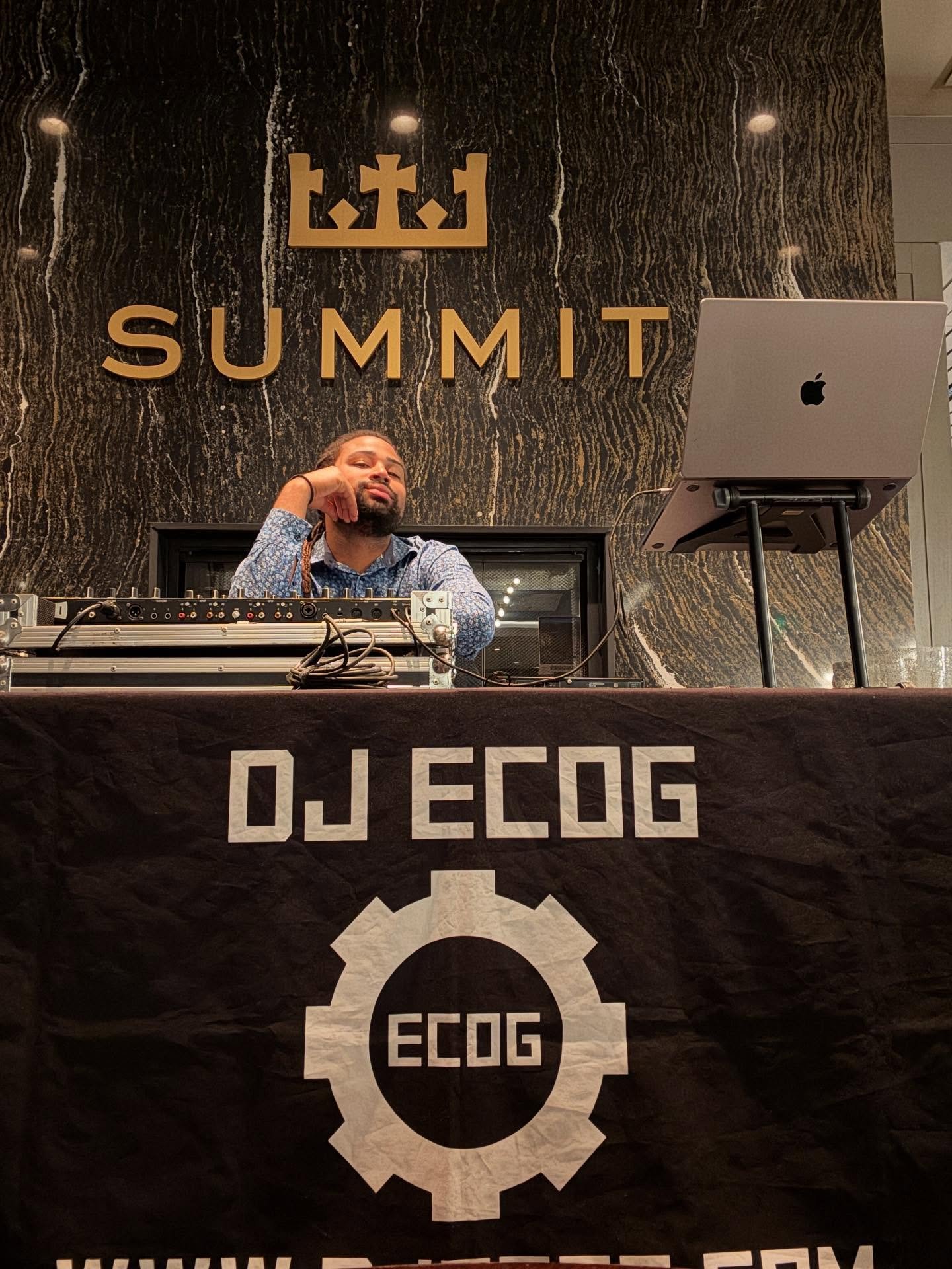 Enjoyed playing at the penthouse for the night. 
#tulsa #dinnerparty #downtowntulsa