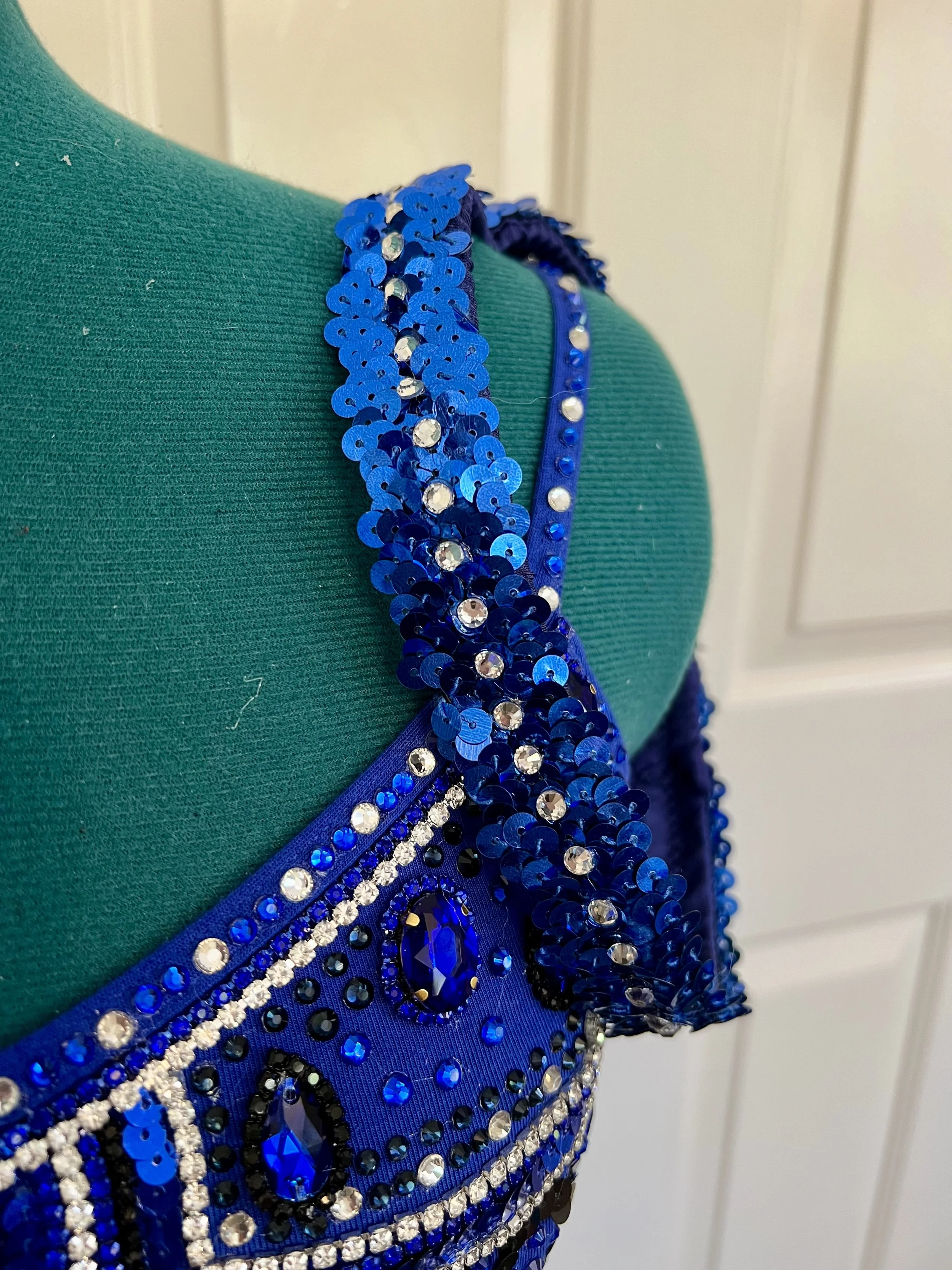 Midnights DIY Garter Guide