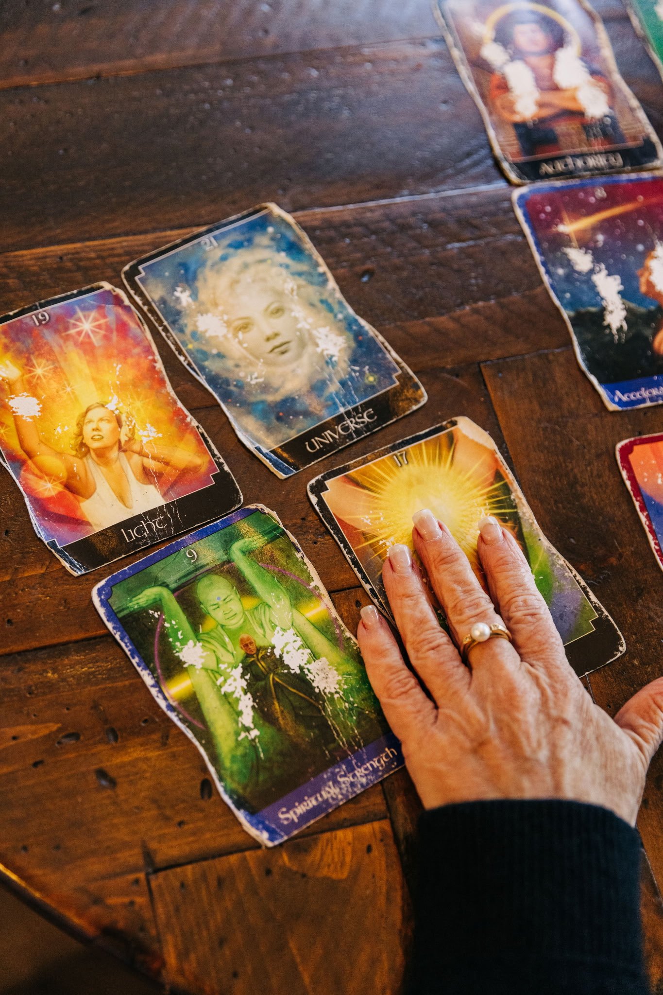 table-hand-cards.JPG