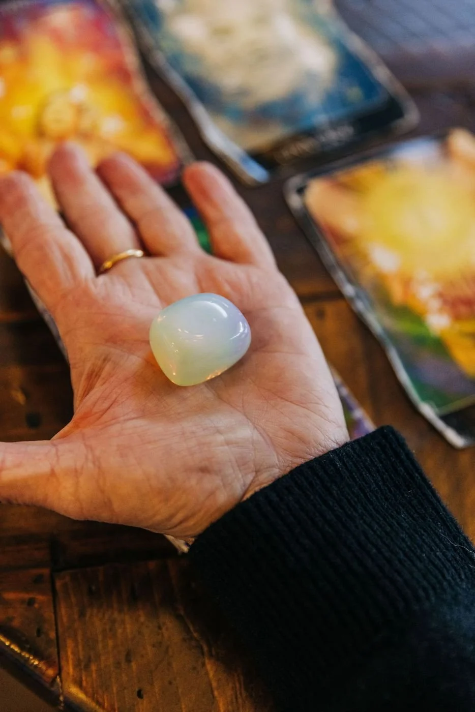 hand-stone.jpg