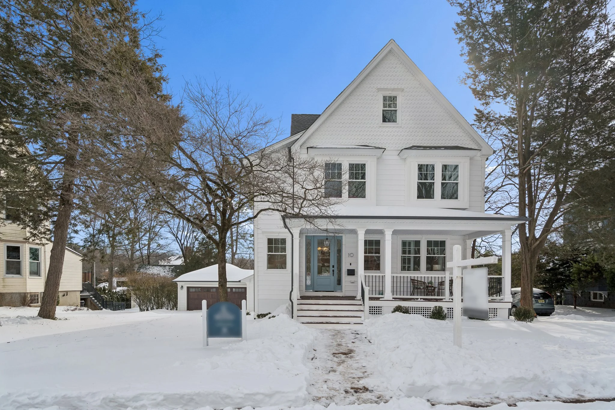 Burnett St, Maplewood