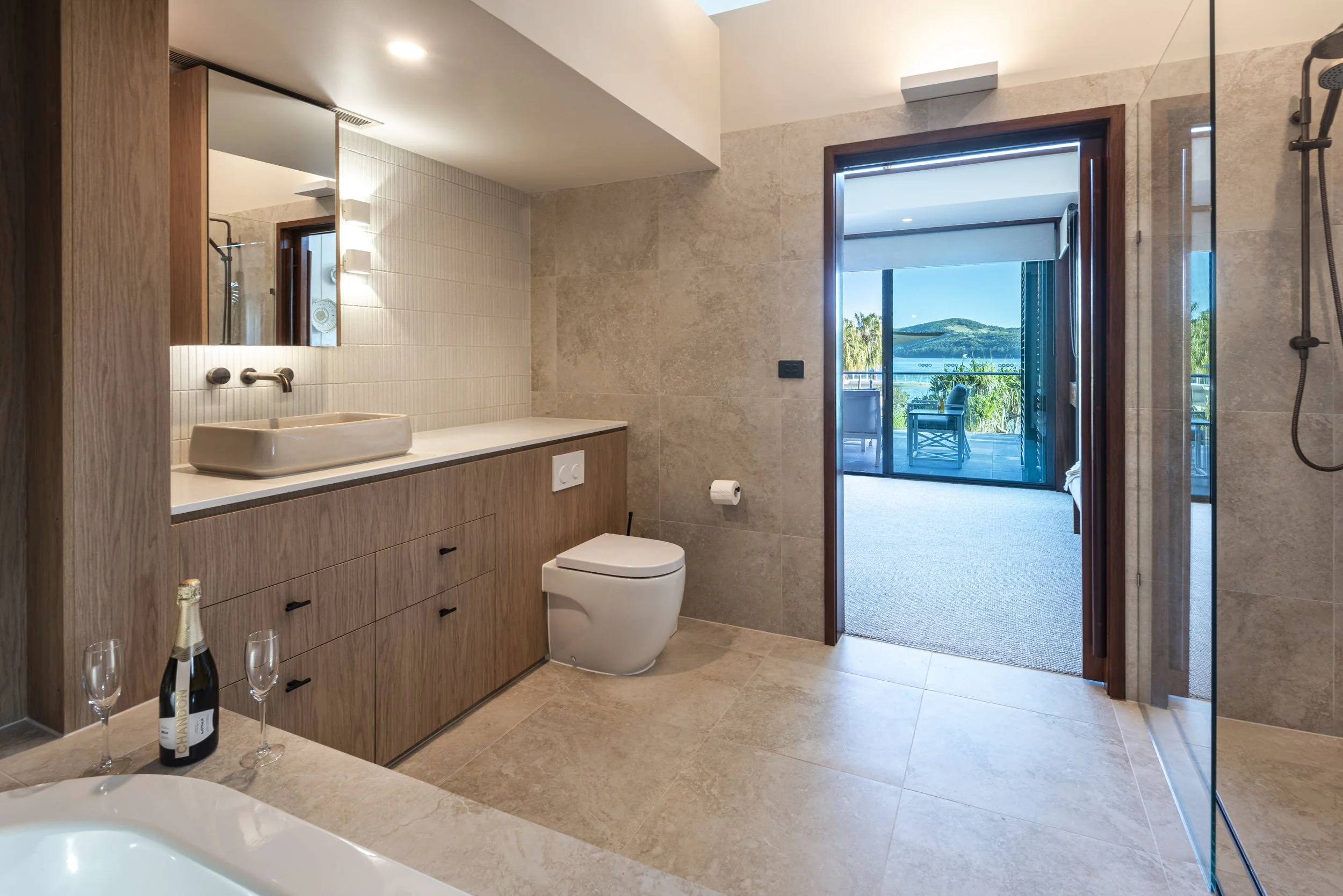 Interior Styling Secrets for Luxe Holiday Homes in Queensland’s Coastal Hotspots