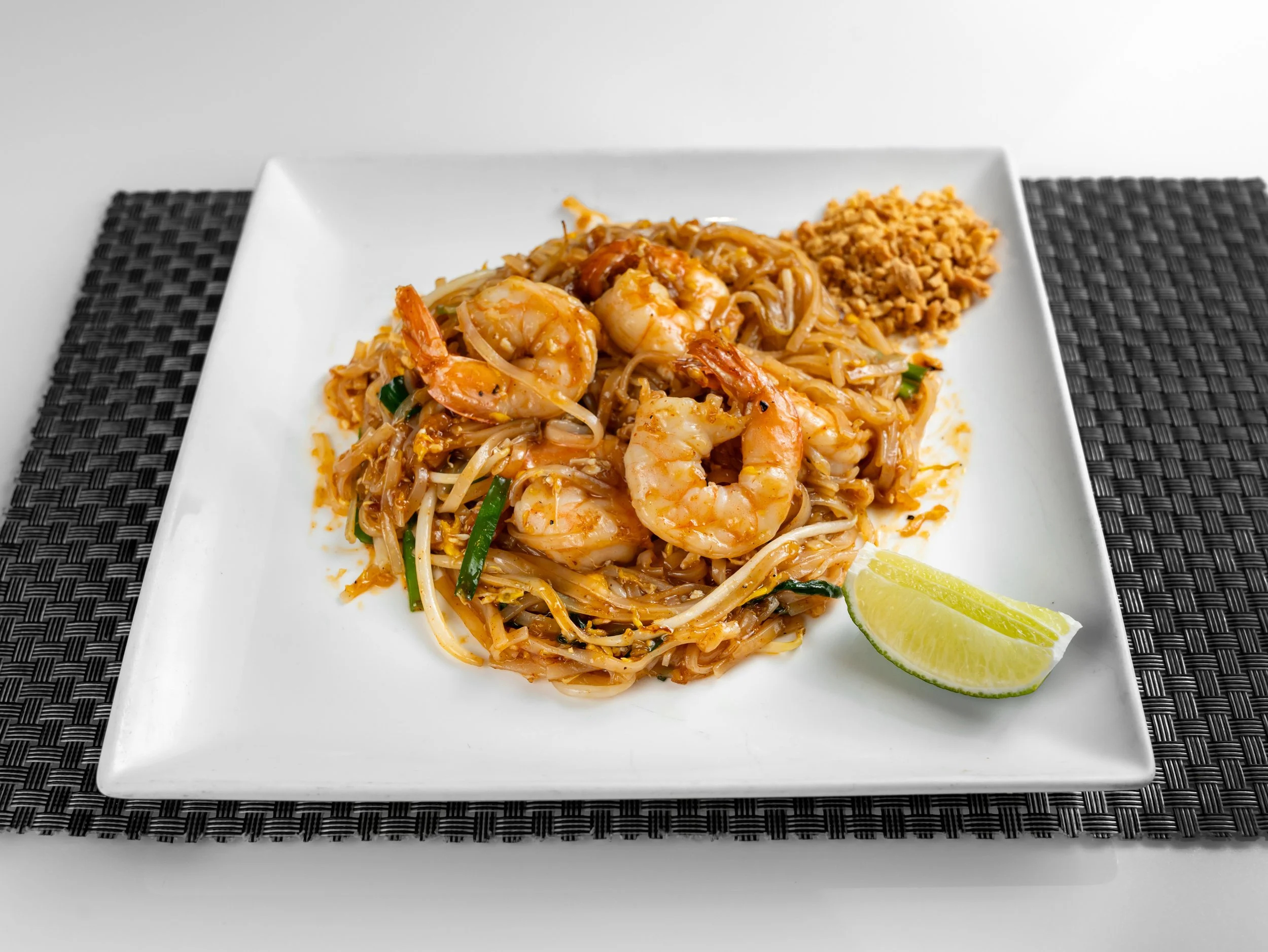 SawasdeeThaiElevated_ShrimpPadThai.jpeg
