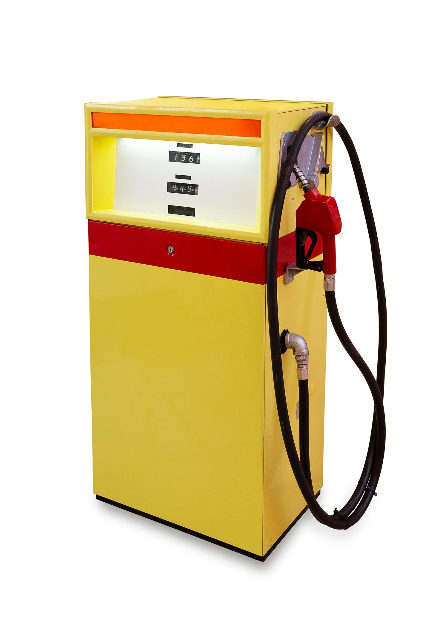 DANIELA ALVES MARQUES: WORK THROUGH COLLABORATION: TURNING AN OLD GAS PUMP INTO AN ART PIECE